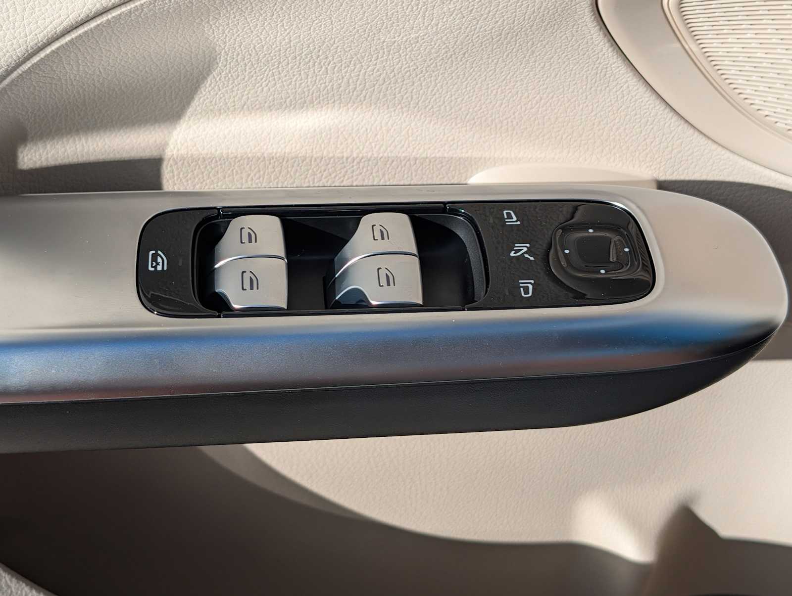 Thumbnail: 2026 Mercedes-Benz C-Class - 17