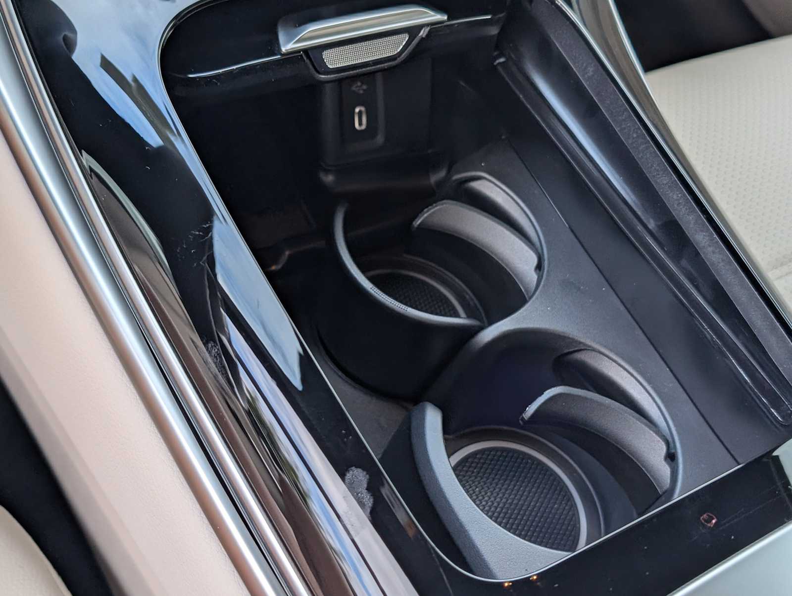 Thumbnail: 2026 Mercedes-Benz GLC - 14