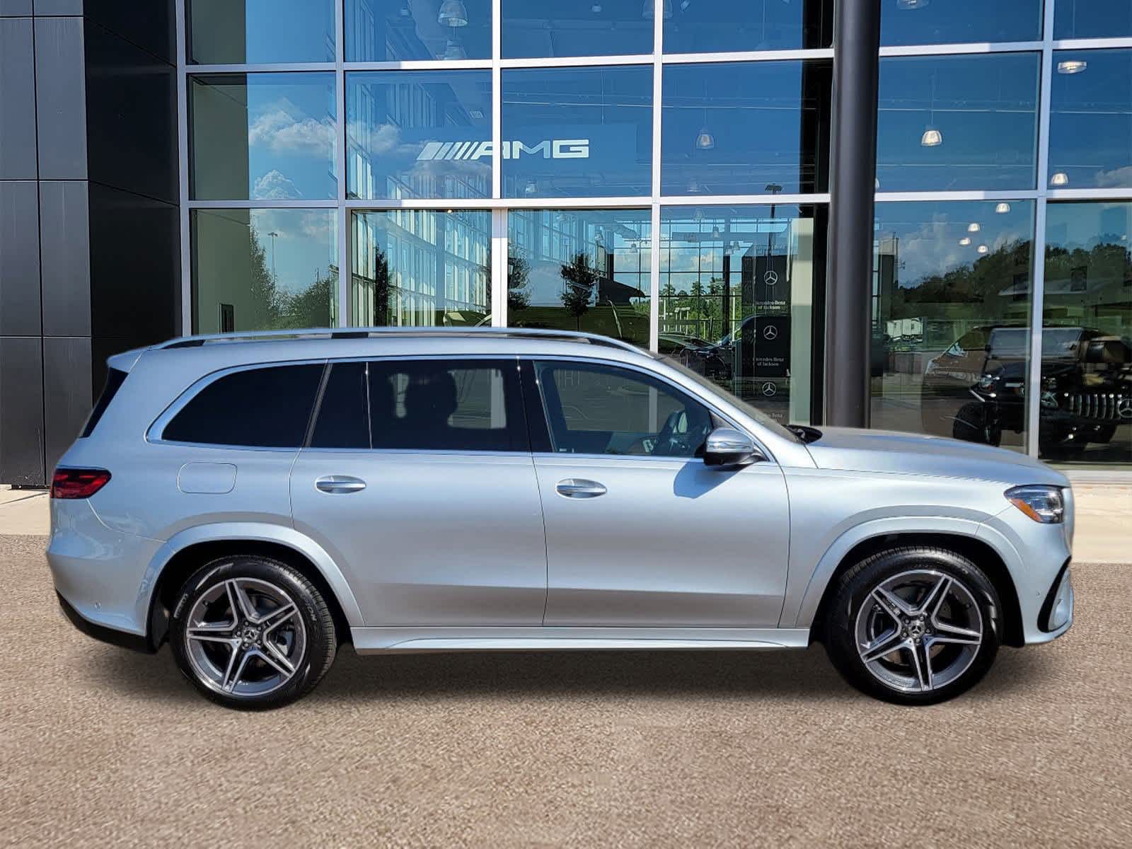 Thumbnail: 2025 Mercedes-Benz GLS - 26