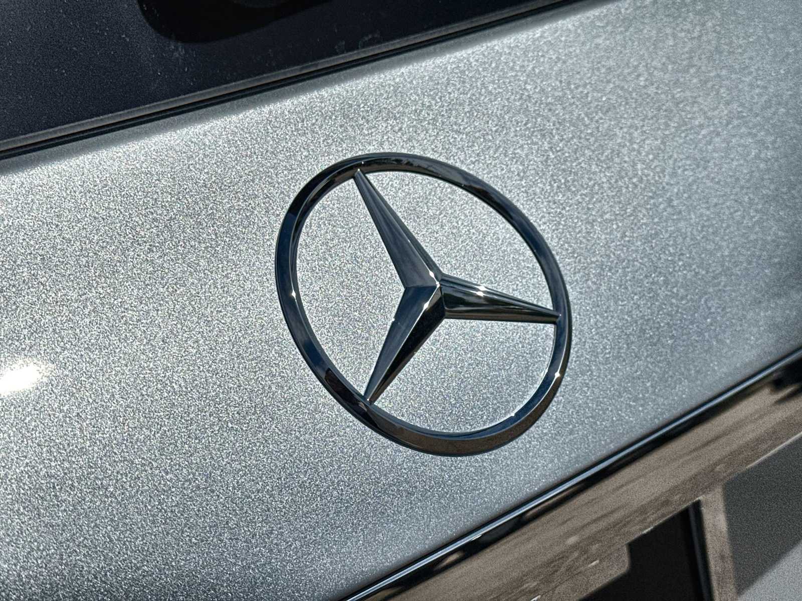 Thumbnail: 2026 Mercedes-Benz GLE - 16