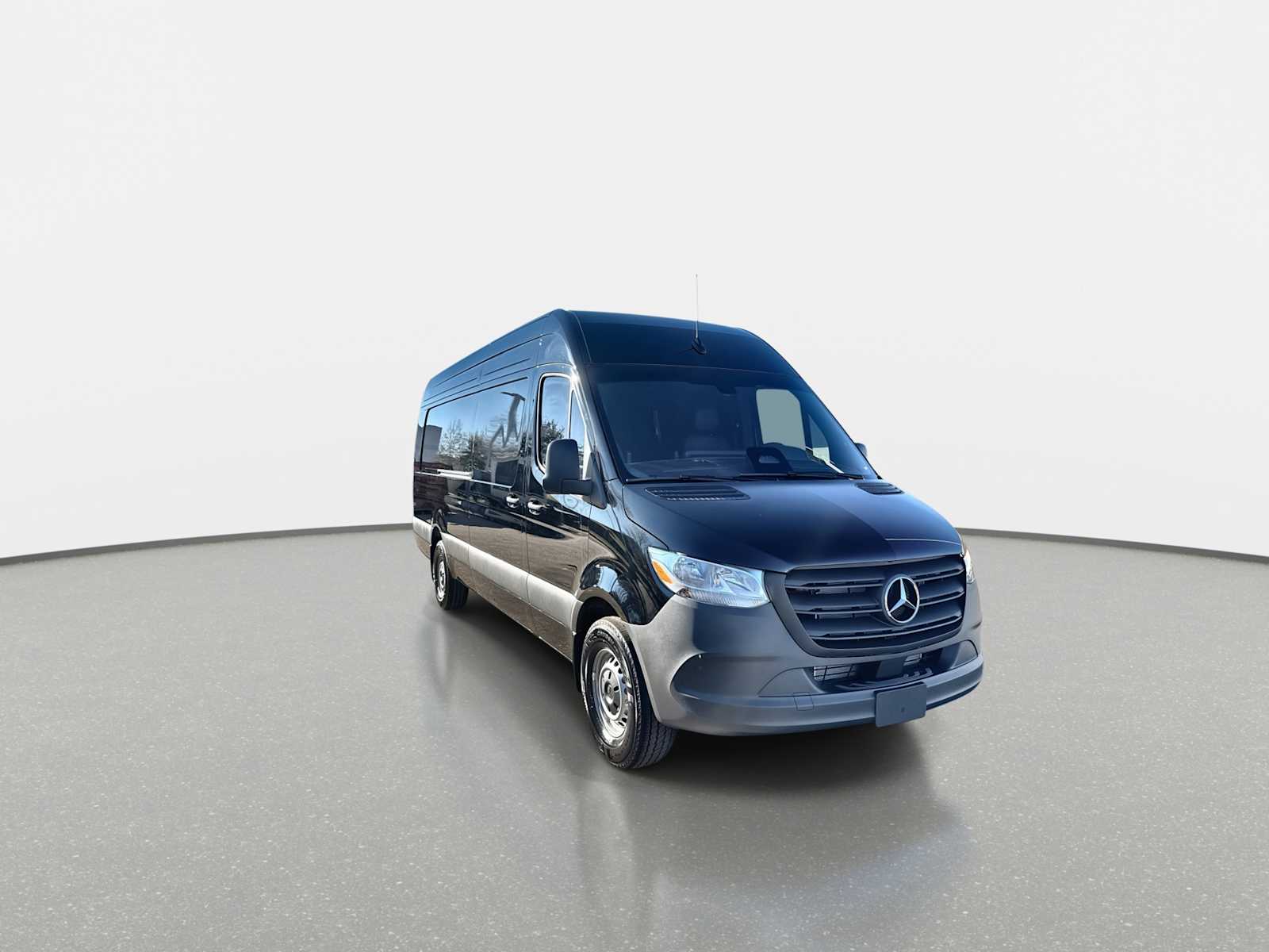 Thumbnail: 2026 Mercedes-Benz Sprinter - 10