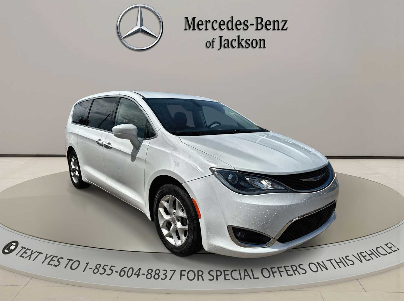 Used 2018 Chrysler Pacifica Touring Plus with VIN 2C4RC1FG5JR365564 for sale in Ridgeland, MS