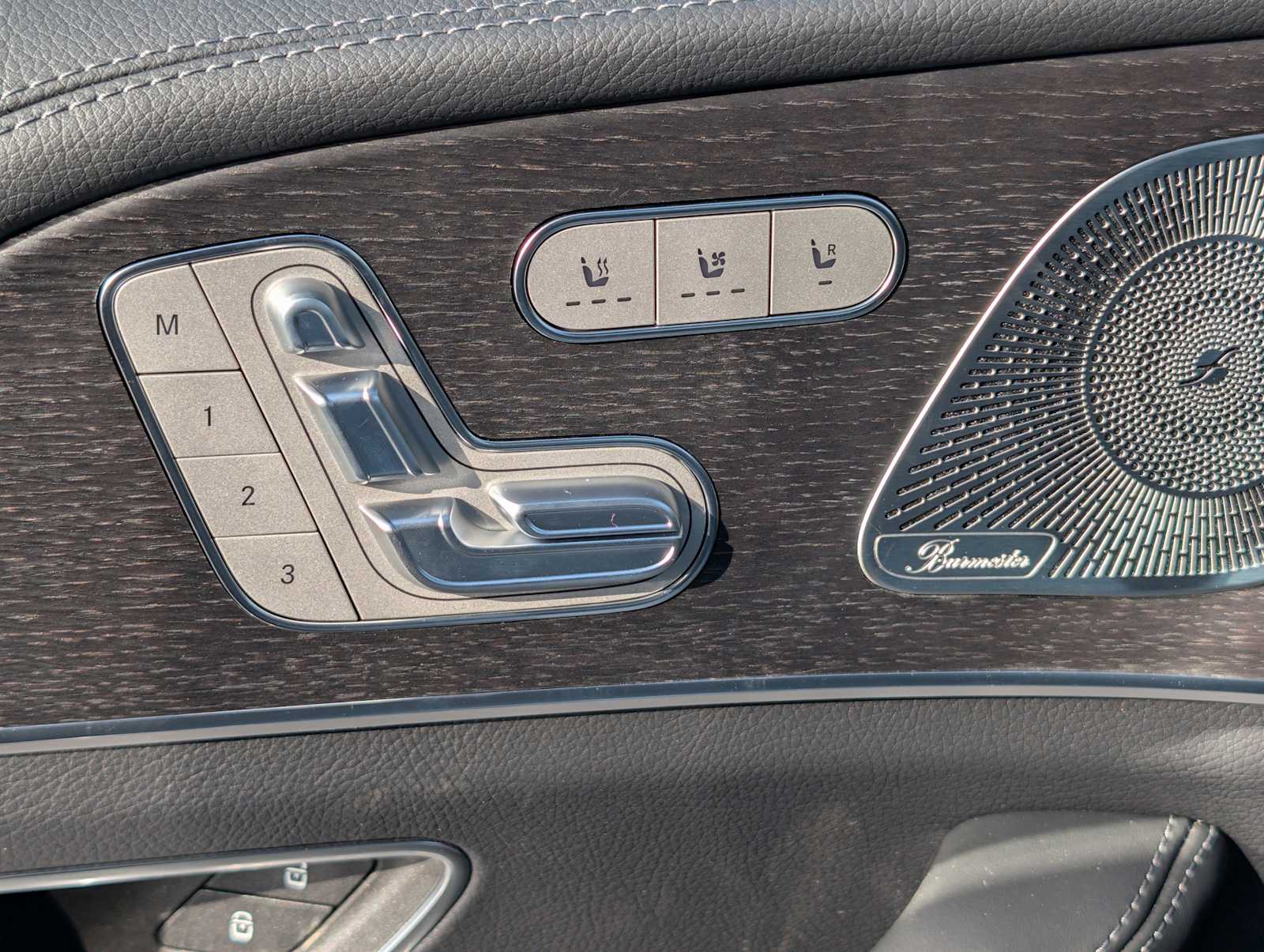 Thumbnail: 2026 Mercedes-Benz GLE - 11