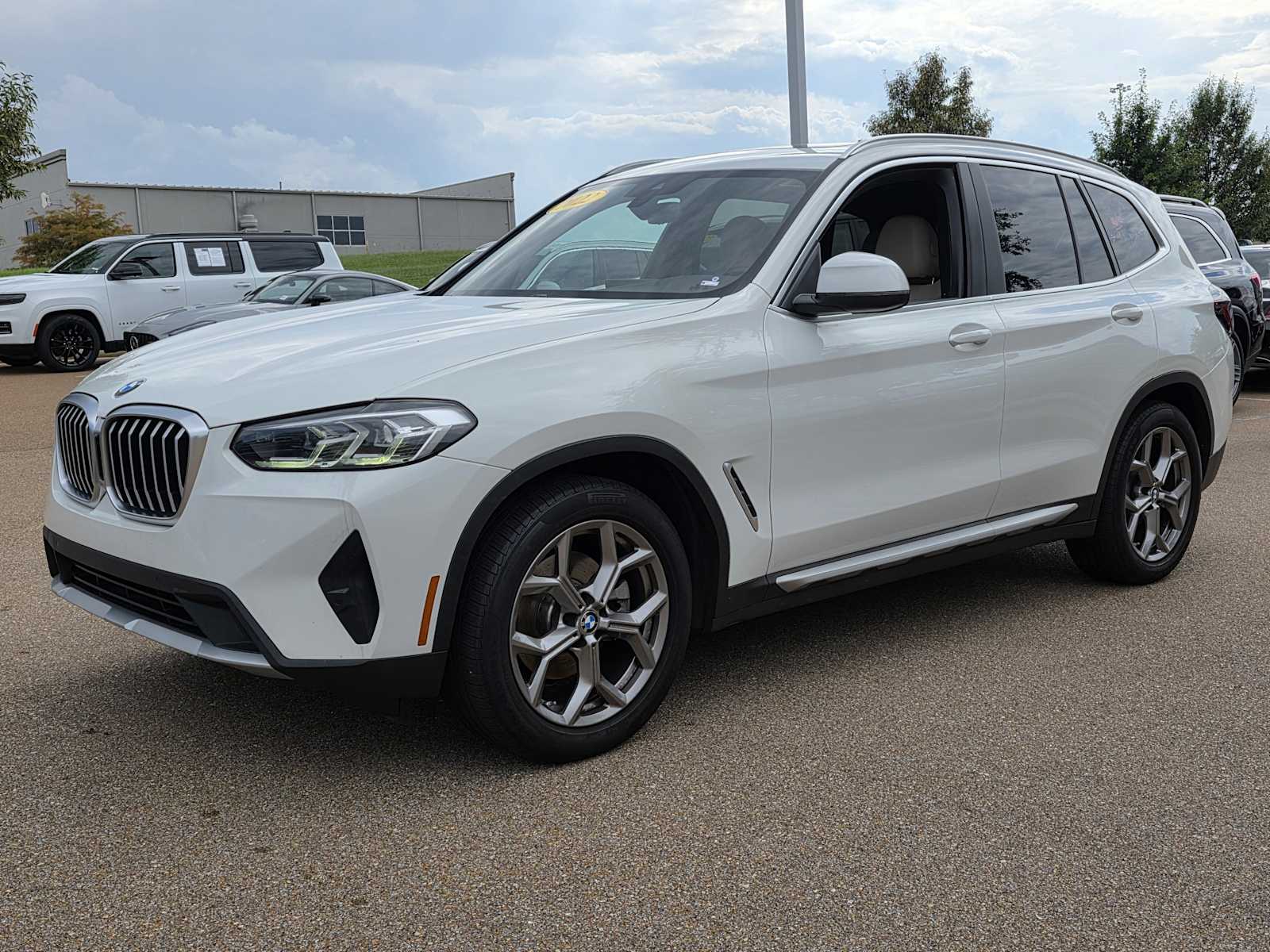 Thumbnail: 2022 BMW X3 - 1