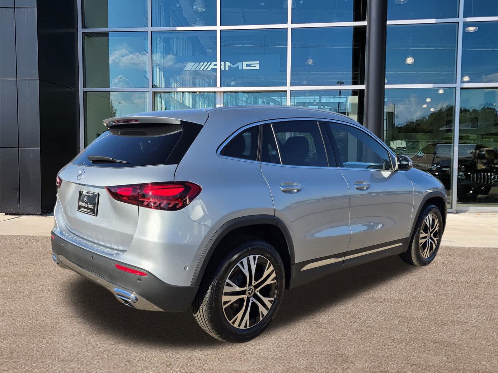 Thumbnail: 2026 Mercedes-Benz GLA - 5