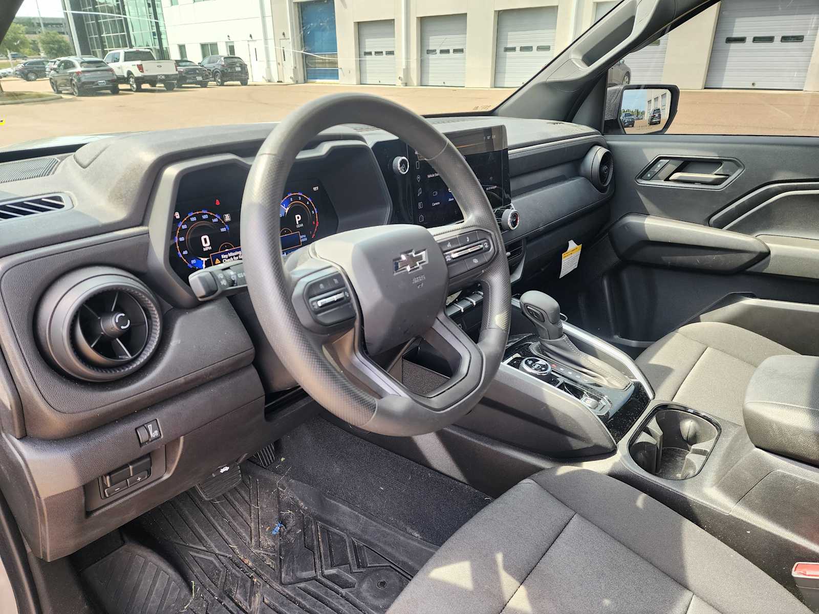 Thumbnail: 2024 Chevrolet Colorado - 5