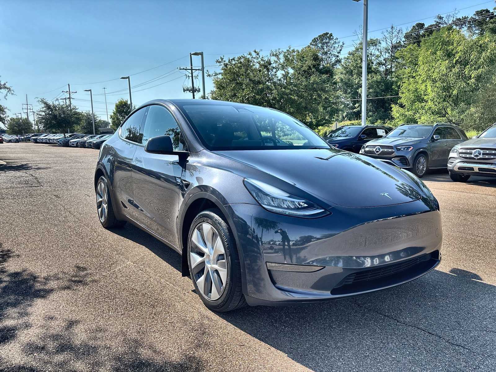 Thumbnail: 2023 Tesla Model Y - 11