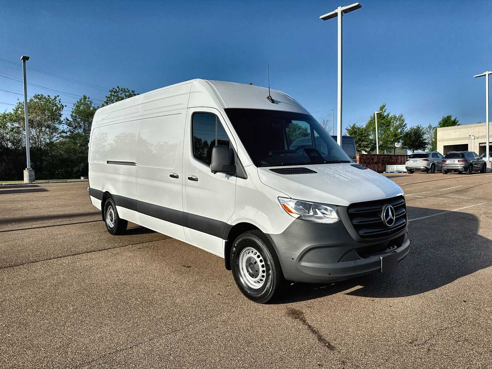 Thumbnail: 2026 Mercedes-Benz Sprinter - 10