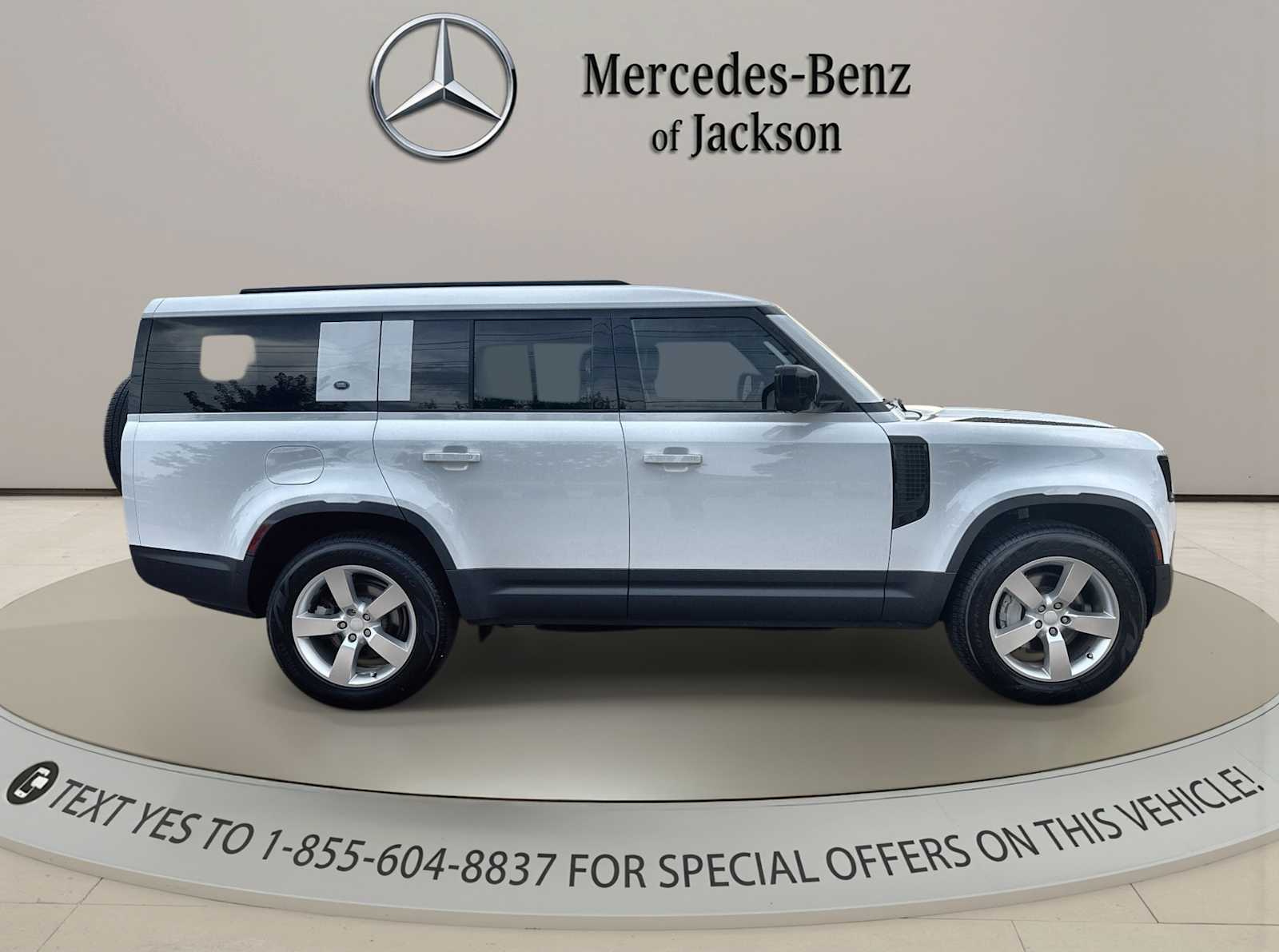 Thumbnail: 2024 Land Rover Defender - 8