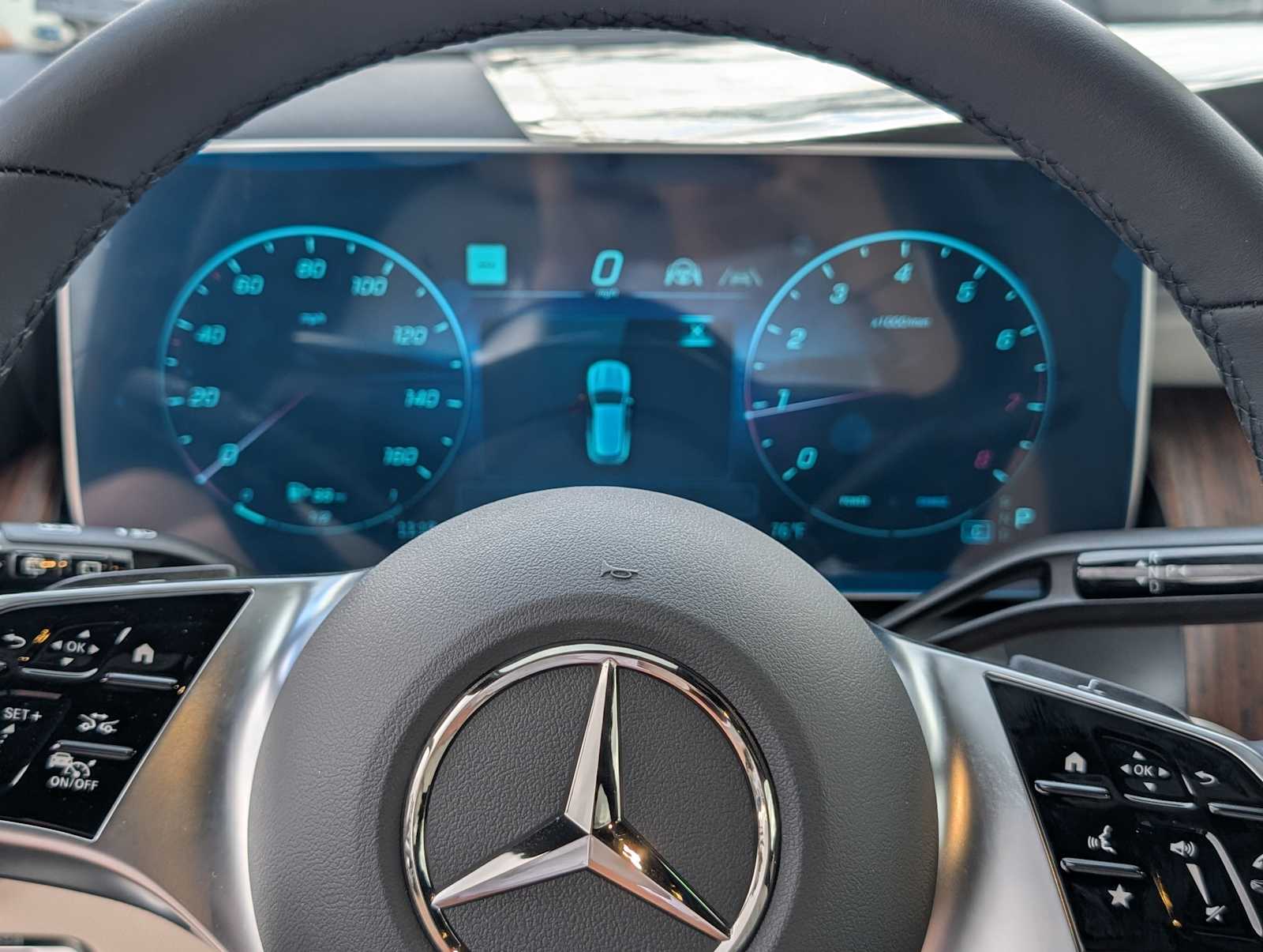 Thumbnail: 2026 Mercedes-Benz GLC - 9