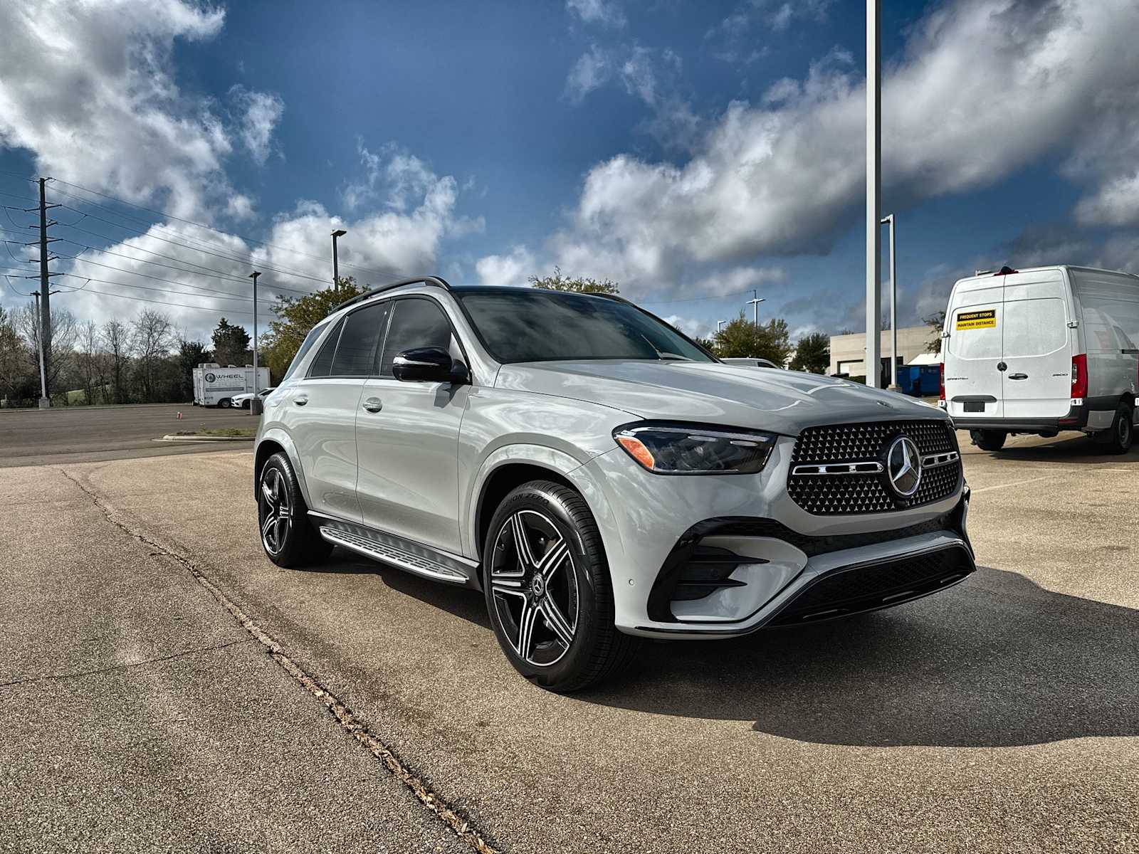 Thumbnail: 2026 Mercedes-Benz GLE - 10