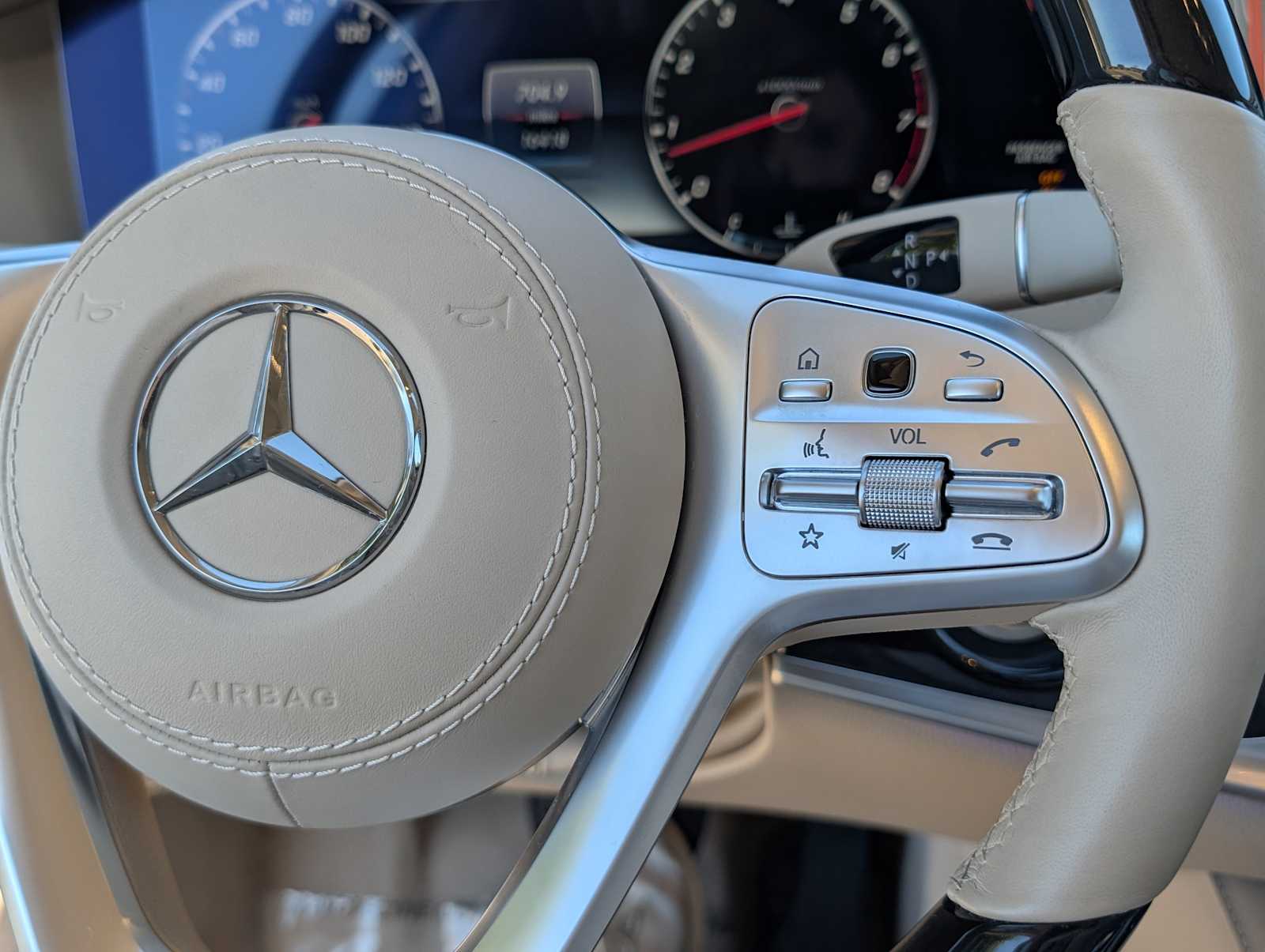 Thumbnail: 2020 Mercedes-Benz S-Class - 18