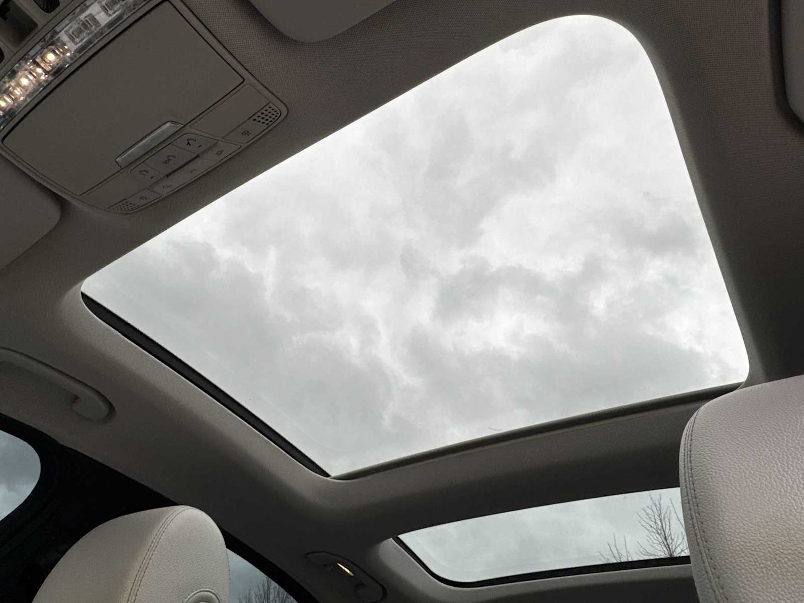 Thumbnail: 2018 Mercedes-Benz C-Class - 17