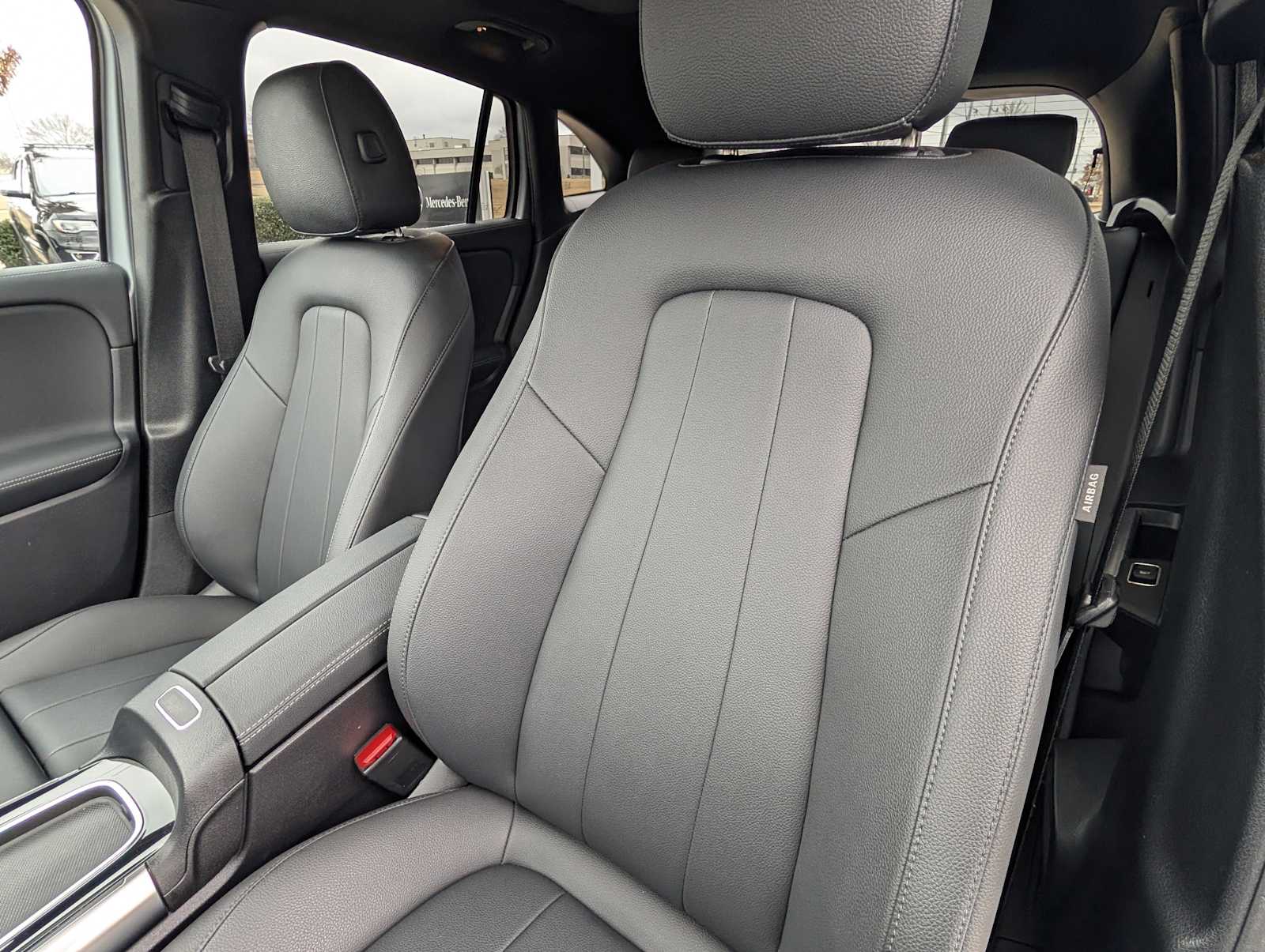 Thumbnail: 2025 Mercedes-Benz GLA - 21