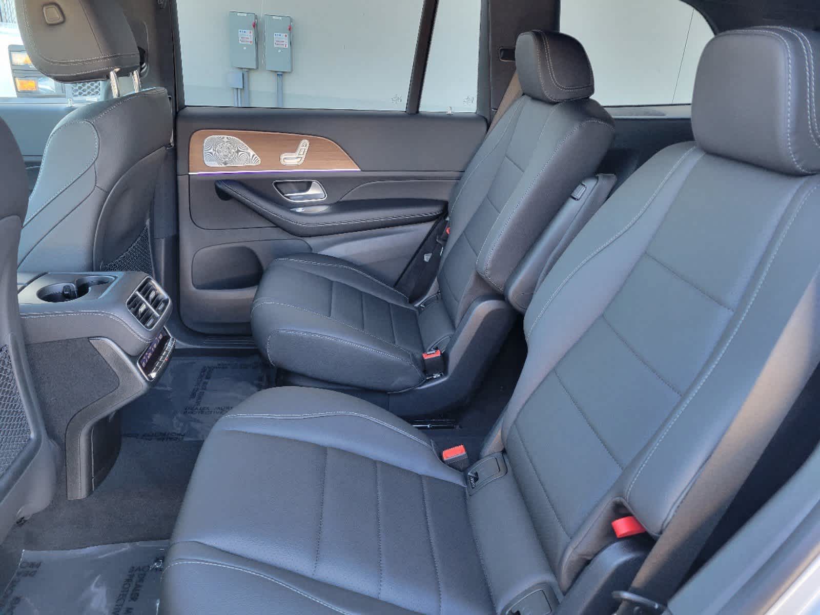 Thumbnail: 2025 Mercedes-Benz GLS - 11