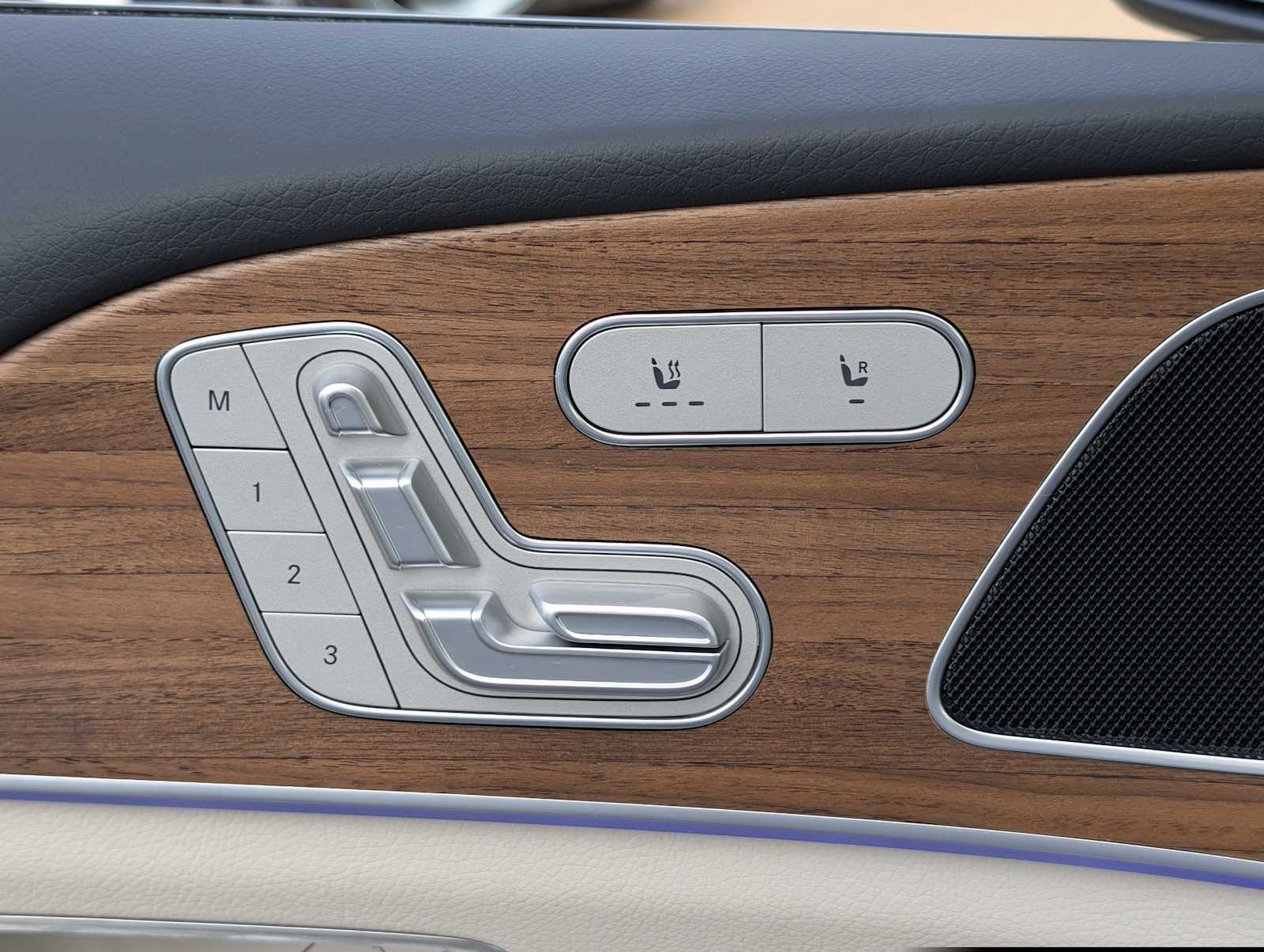 Thumbnail: 2026 Mercedes-Benz GLE - 27