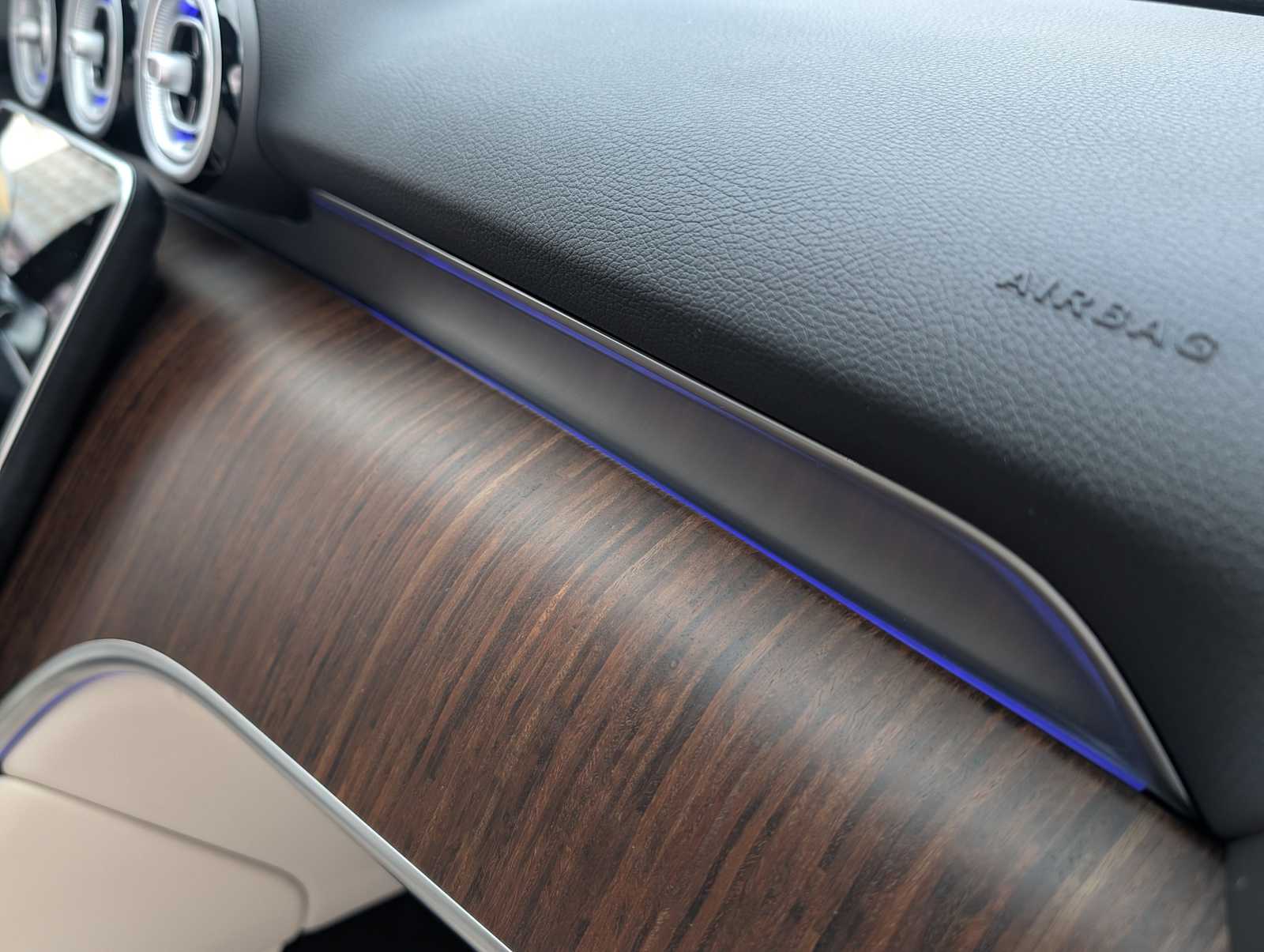 Thumbnail: 2026 Mercedes-Benz GLC - 26