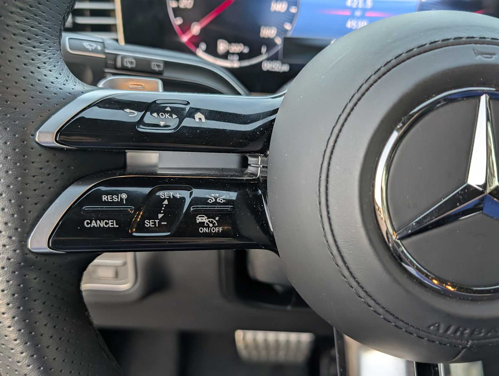 Thumbnail: 2025 Mercedes-Benz GLS - 13