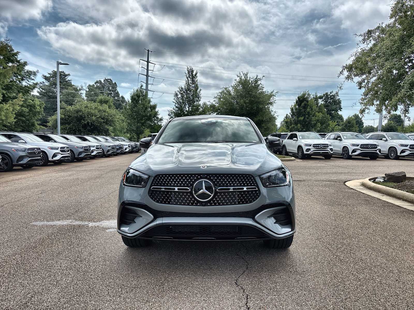 Thumbnail: 2026 Mercedes-Benz GLE - 12