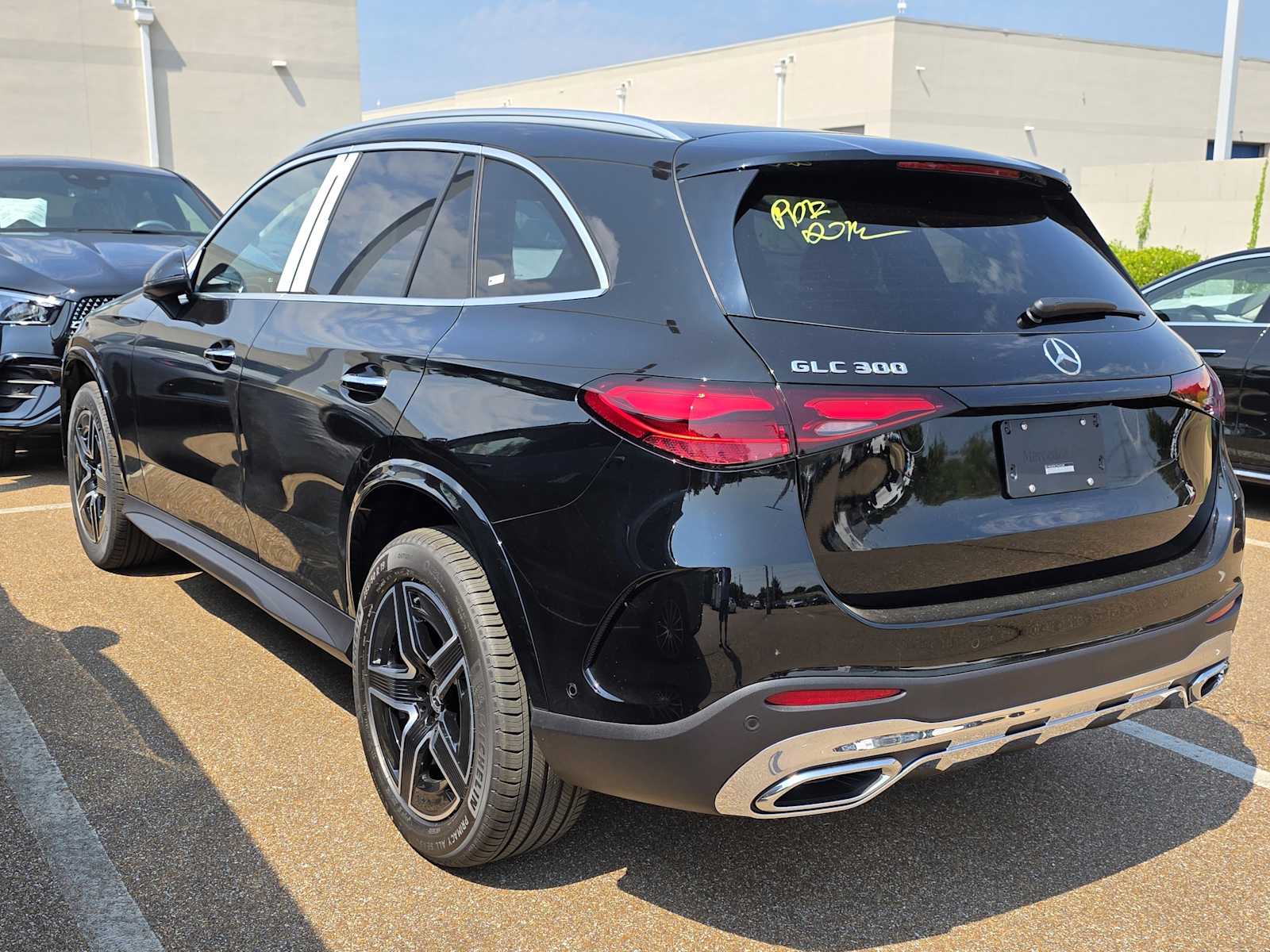 Thumbnail: 2026 Mercedes-Benz GLC - 2