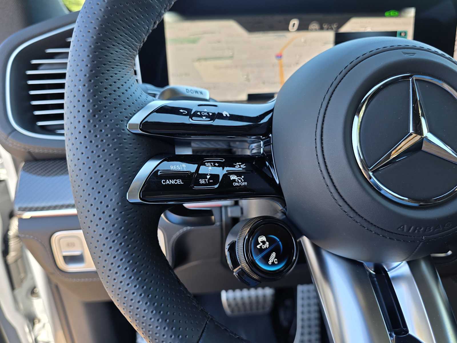 Thumbnail: 2026 Mercedes-Benz GLE - 24