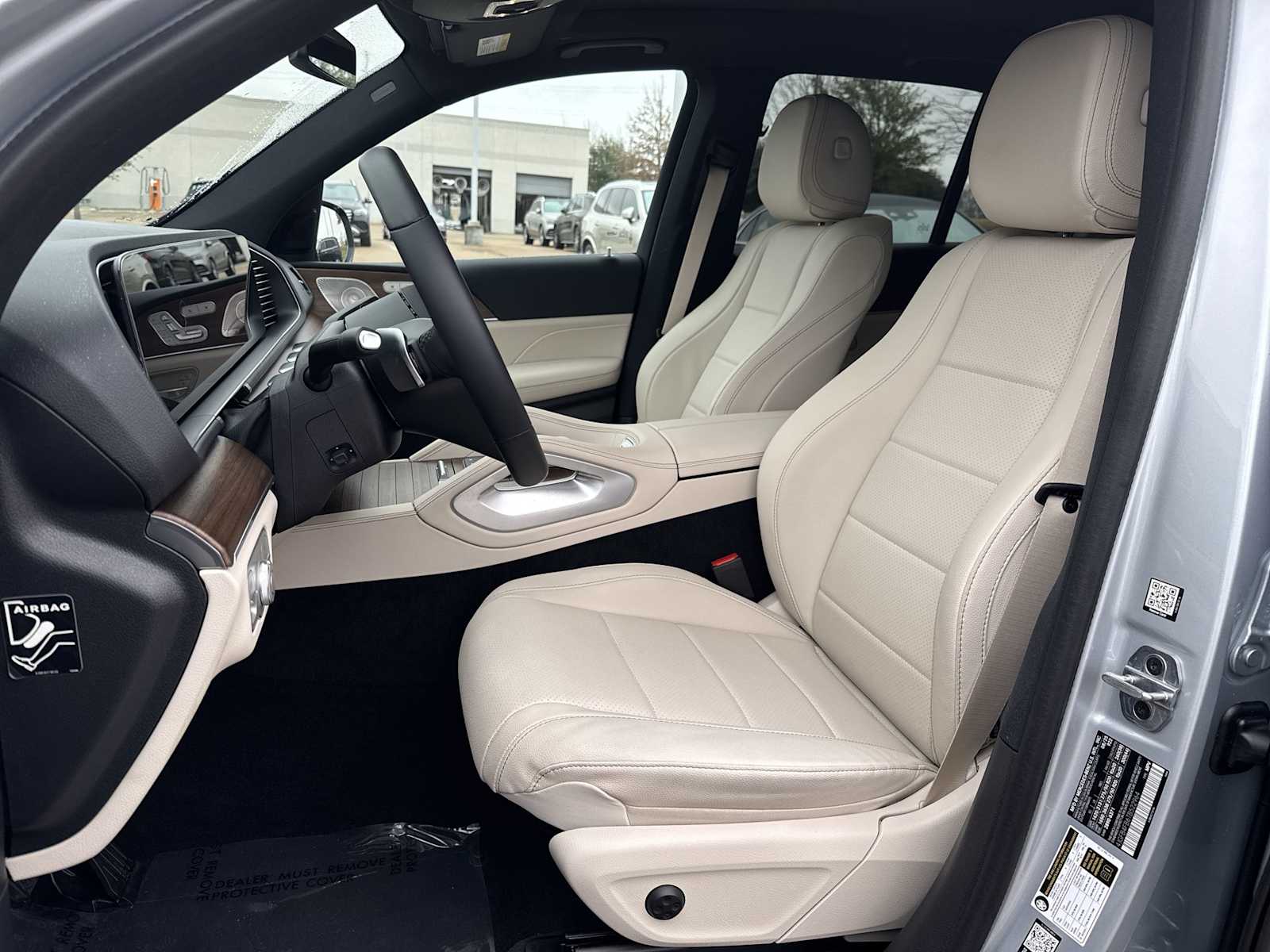 Thumbnail: 2026 Mercedes-Benz GLE - 29