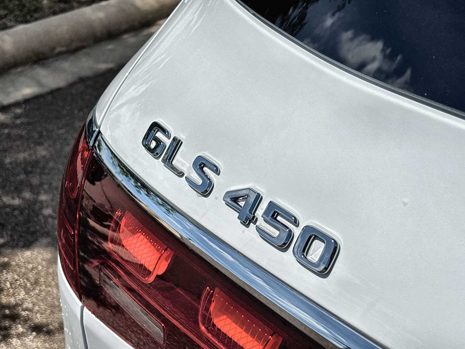 Thumbnail: 2026 Mercedes-Benz GLS - 15