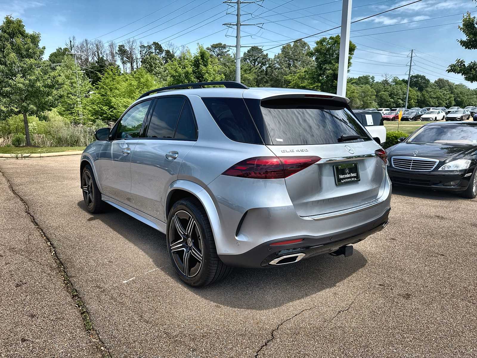 Thumbnail: 2026 Mercedes-Benz GLE - 6