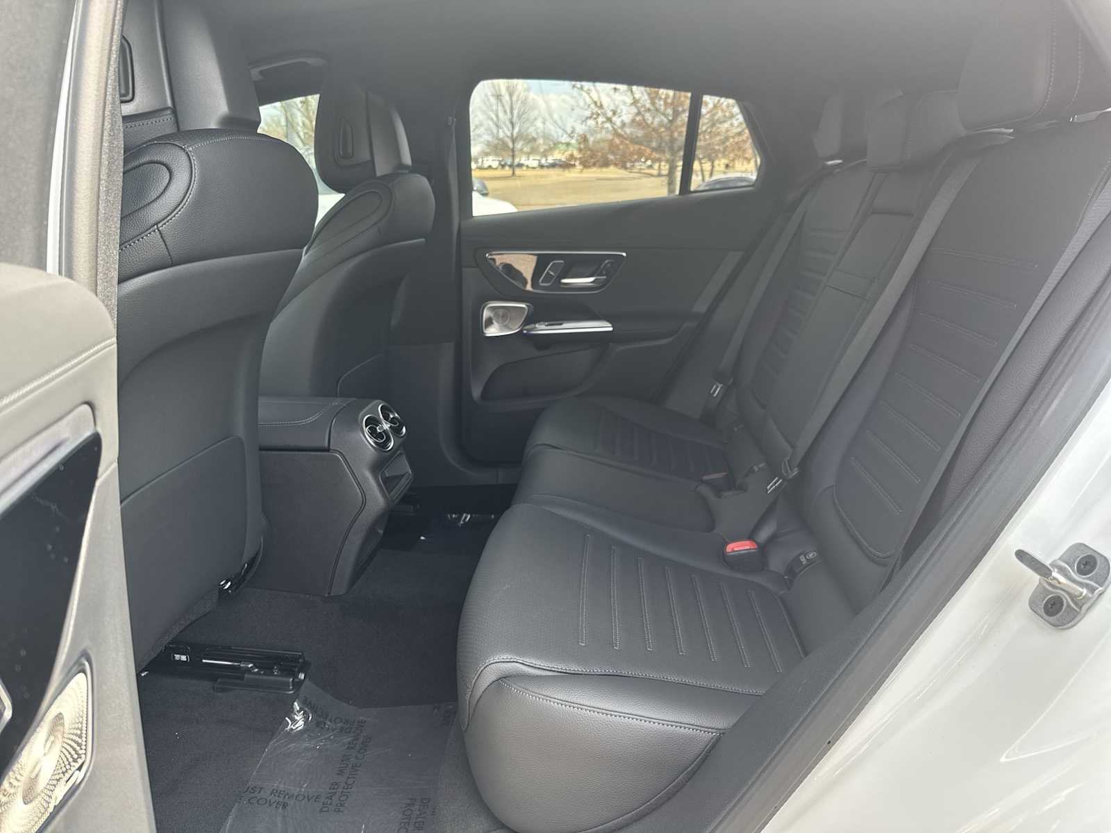 Thumbnail: 2026 Mercedes-Benz GLC - 18