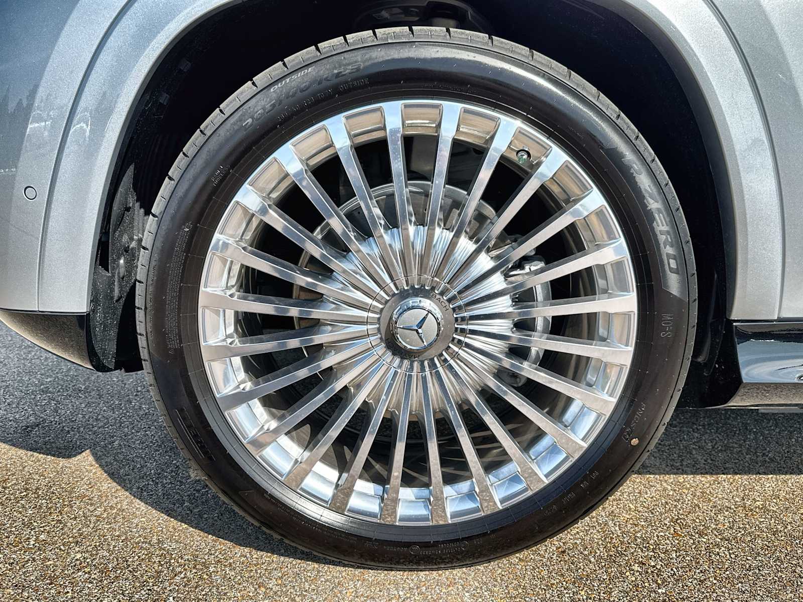 Thumbnail: 2026 Mercedes-Benz GLS - 14