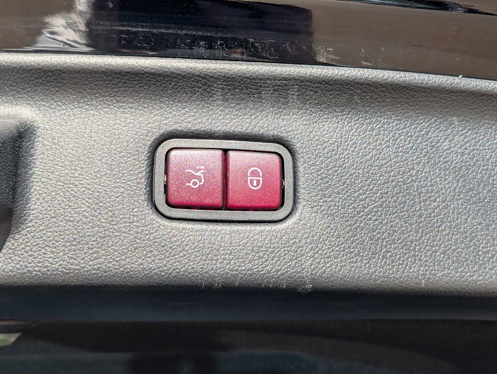 Thumbnail: 2025 Mercedes-Benz S-Class - 28