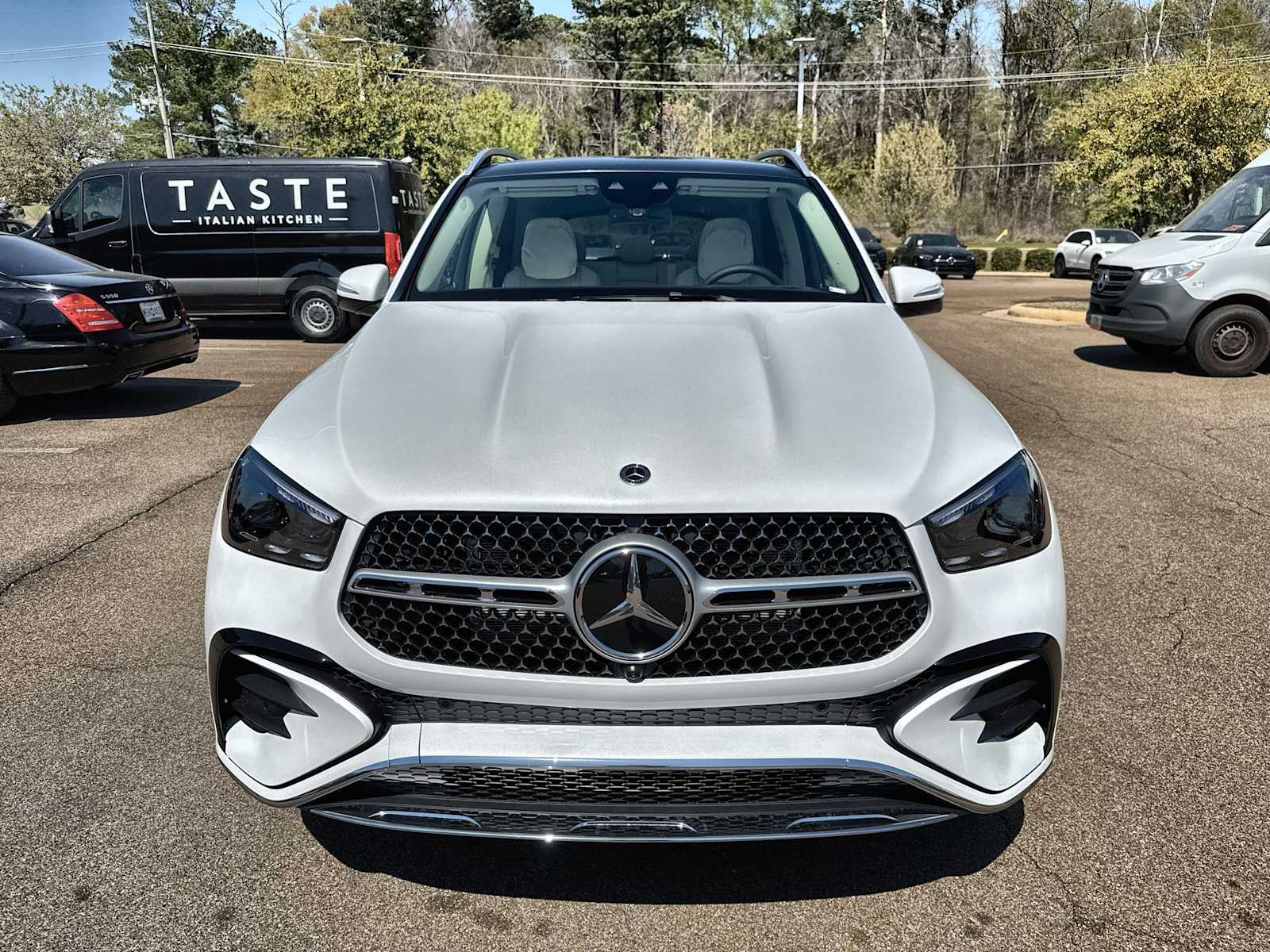 Thumbnail: 2026 Mercedes-Benz GLE - 12
