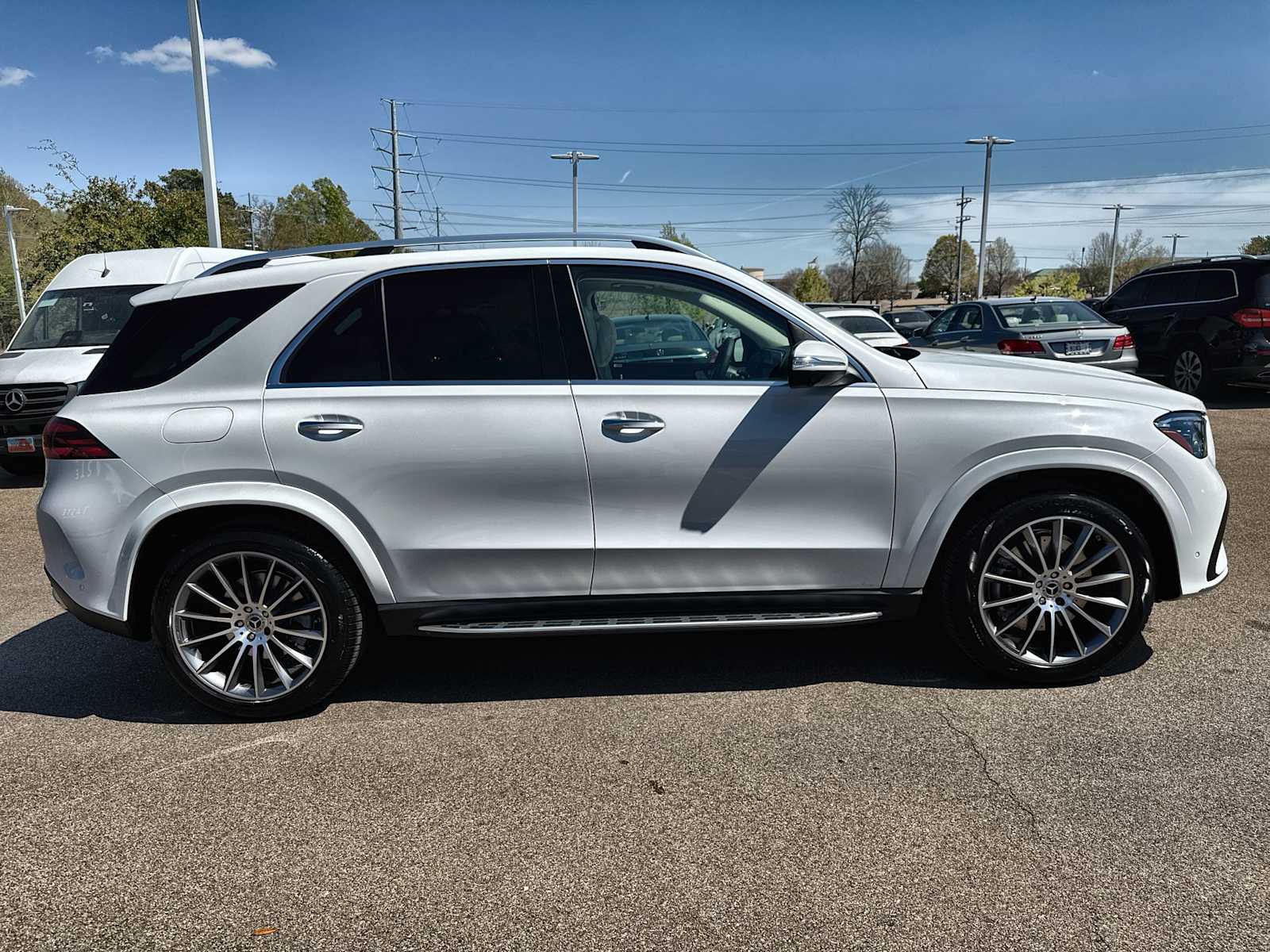 Thumbnail: 2026 Mercedes-Benz GLE - 10