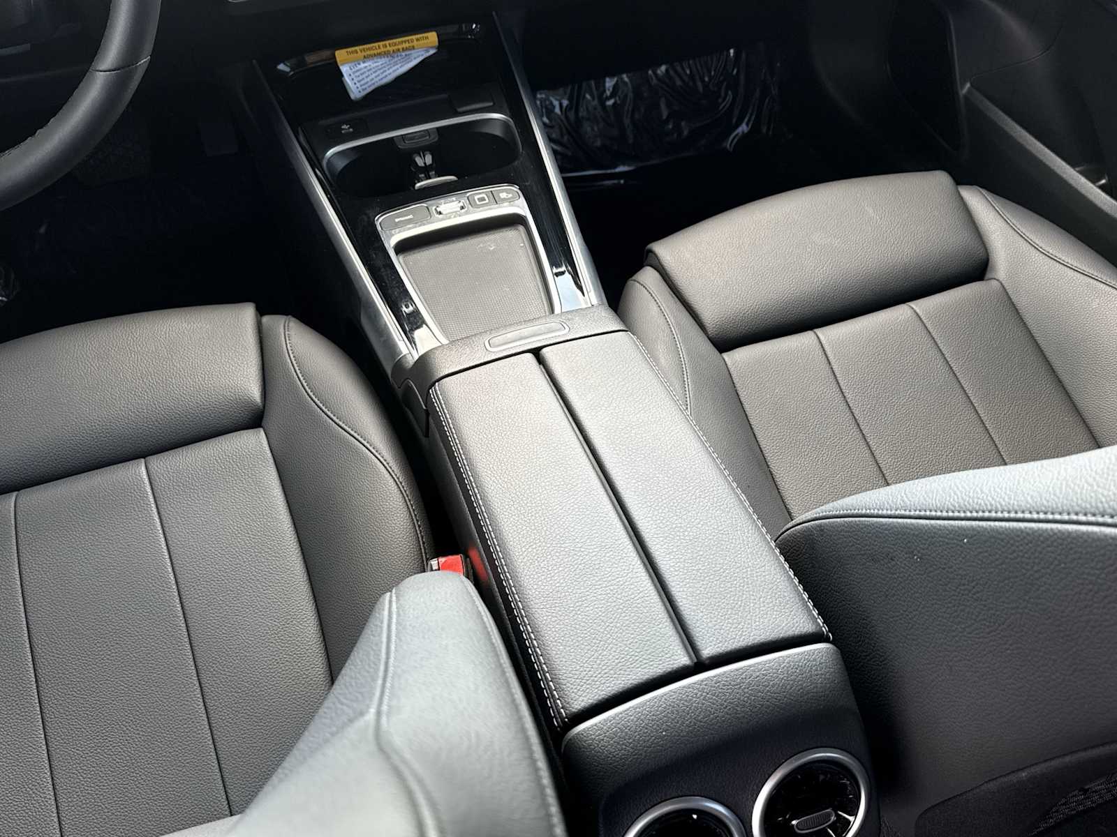 Thumbnail: 2026 Mercedes-Benz GLB - 22