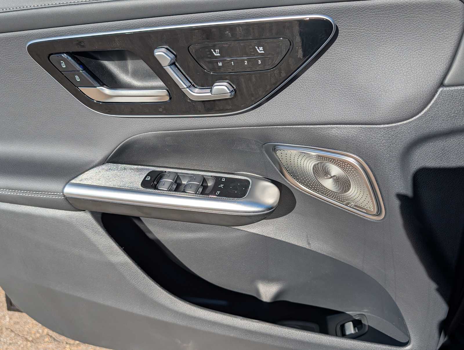 Thumbnail: 2026 Mercedes-Benz GLC - 18