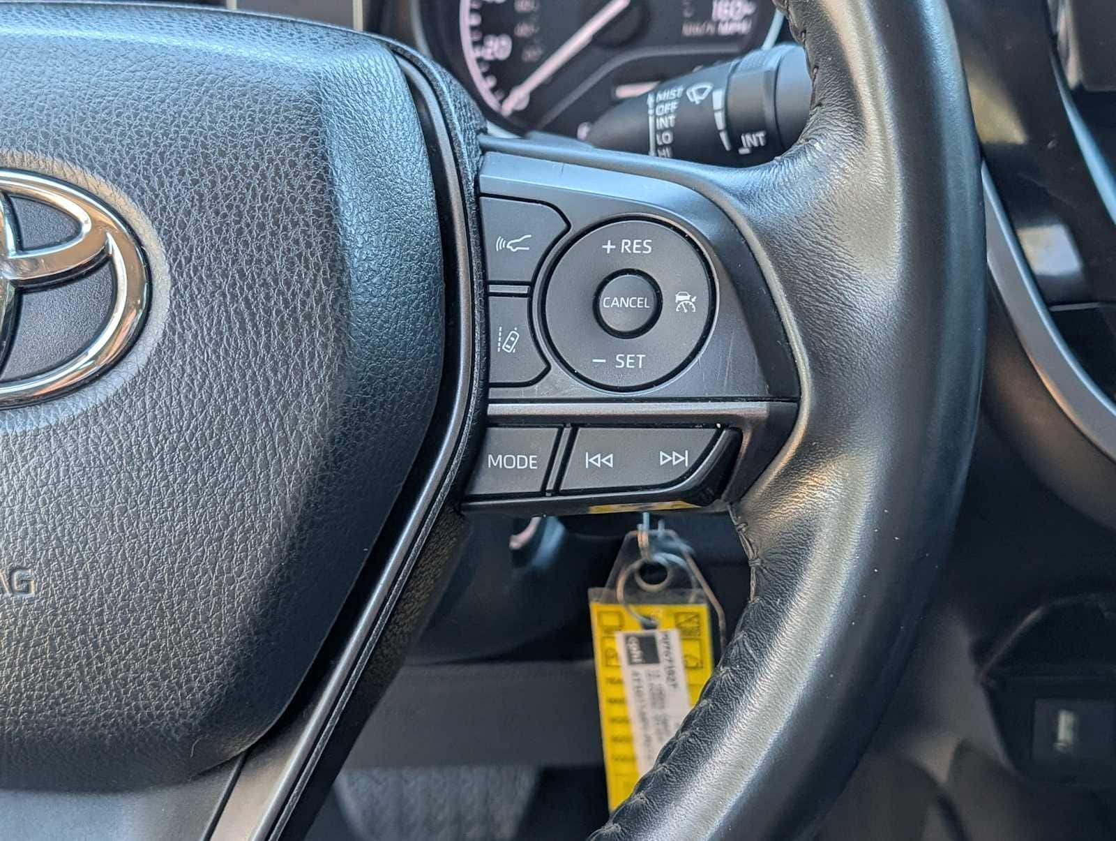 Thumbnail: 2023 Toyota Camry - 12