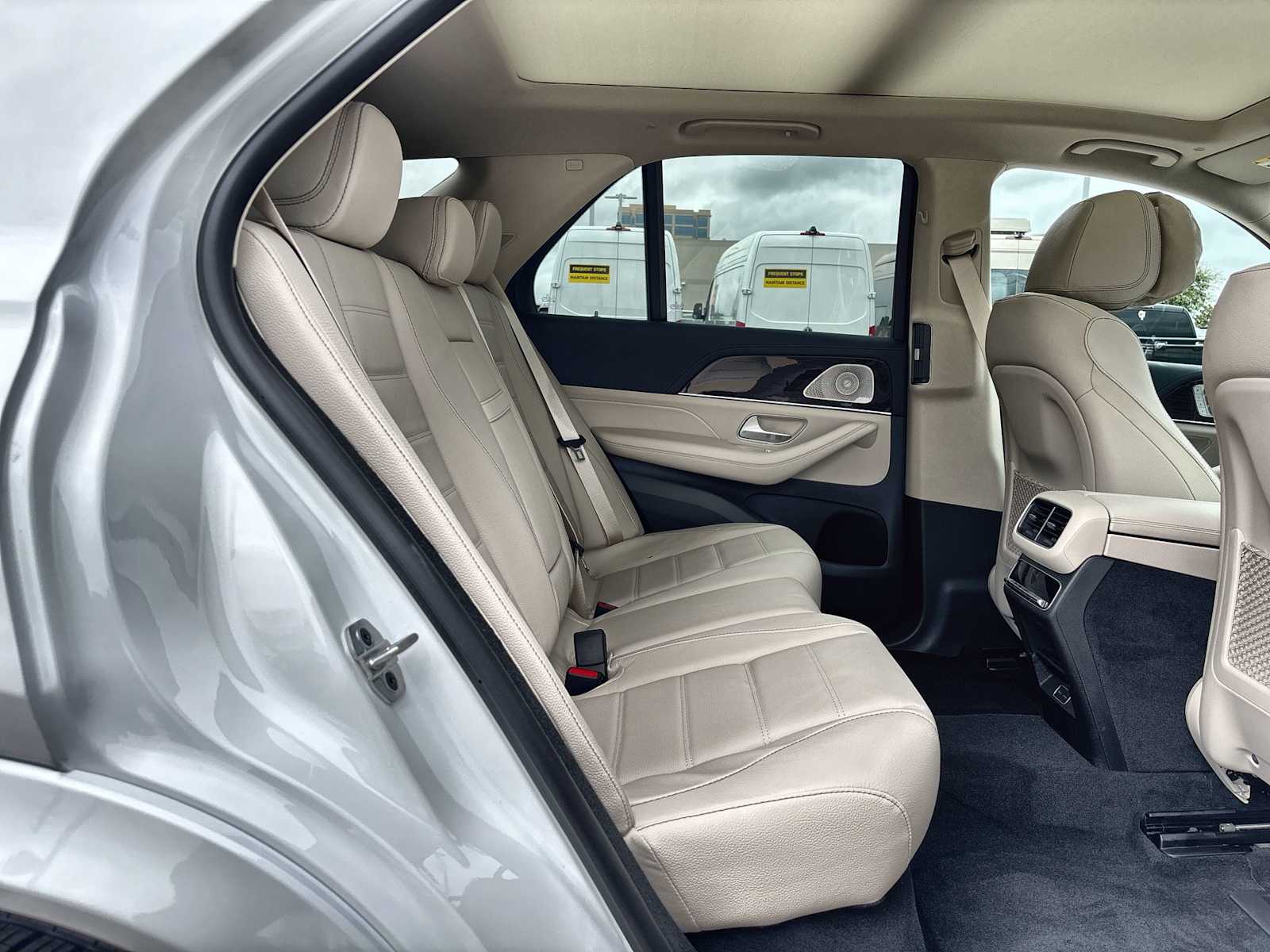 Thumbnail: 2026 Mercedes-Benz GLE - 19