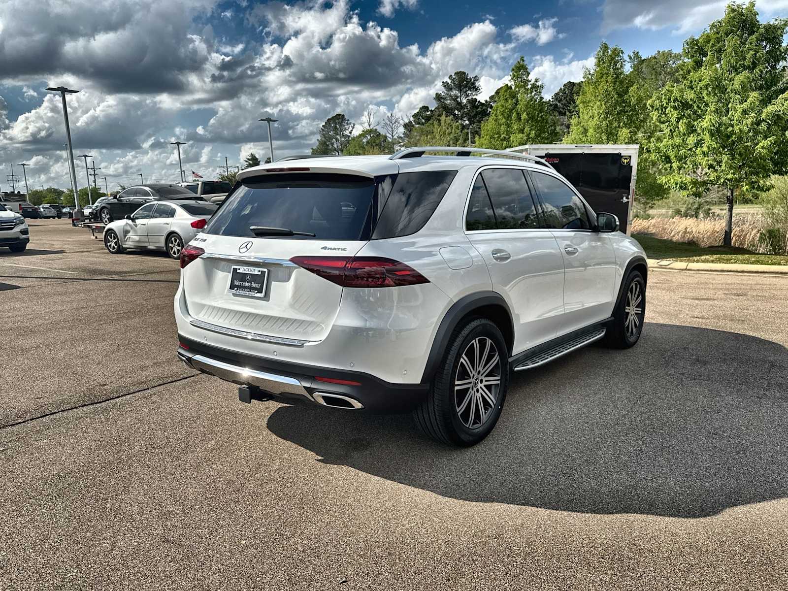 Thumbnail: 2026 Mercedes-Benz GLE - 8