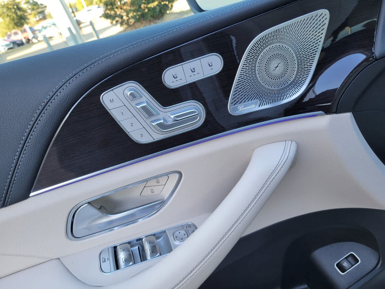 Thumbnail: 2025 Mercedes-Benz GLS - 14