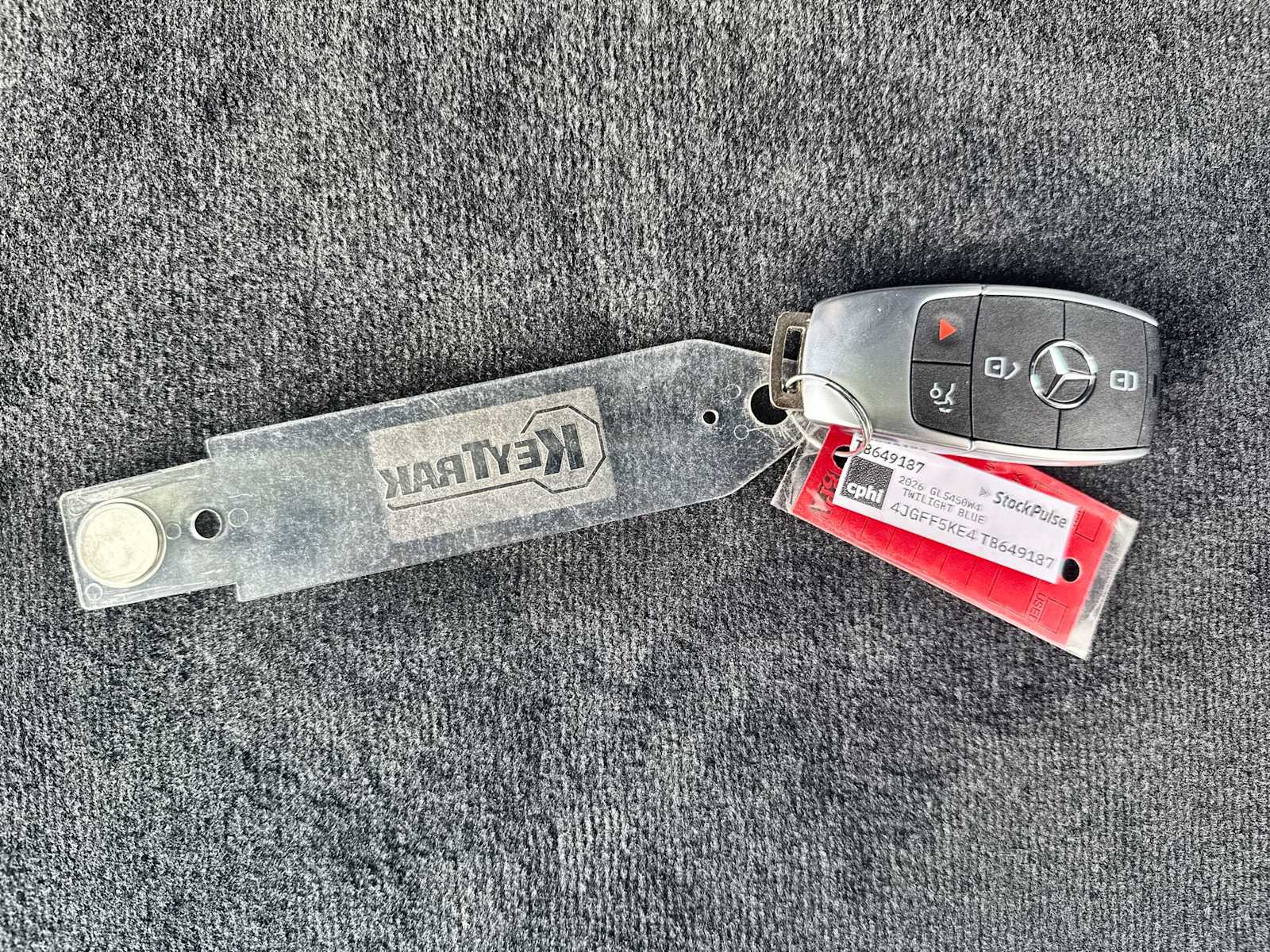 Thumbnail: 2026 Mercedes-Benz GLS - 26