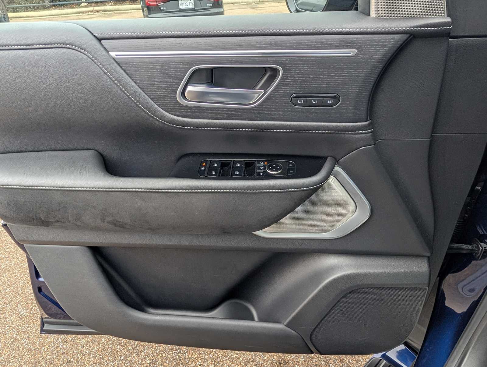 Thumbnail: 2025 INFINITI QX80 - 22