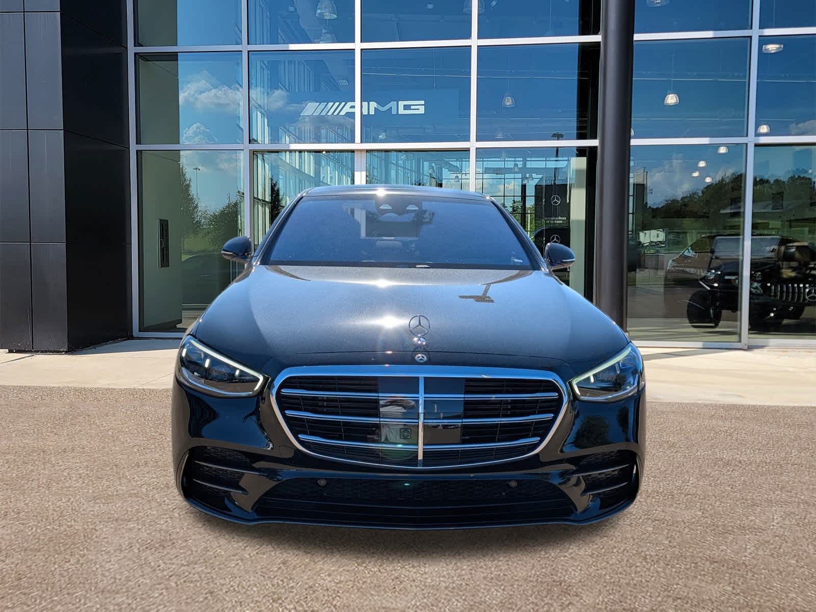 Thumbnail: 2025 Mercedes-Benz S-Class - 2