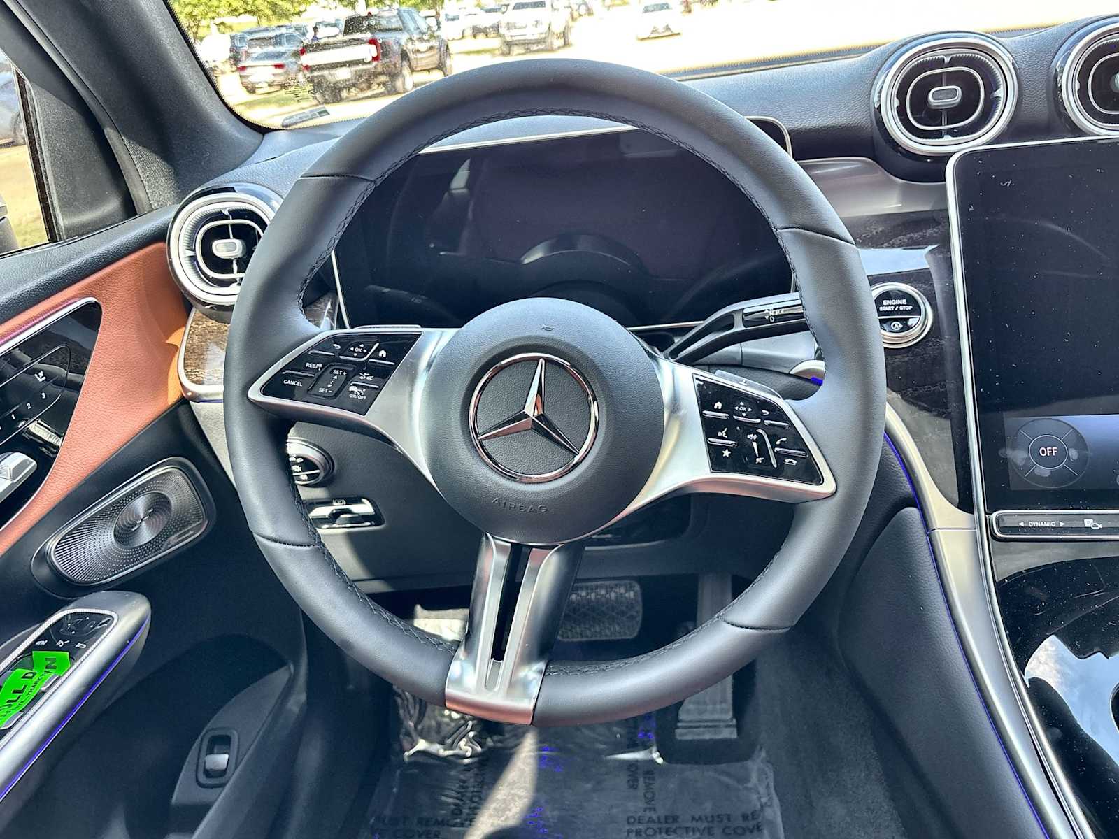 Thumbnail: 2026 Mercedes-Benz GLC - 21