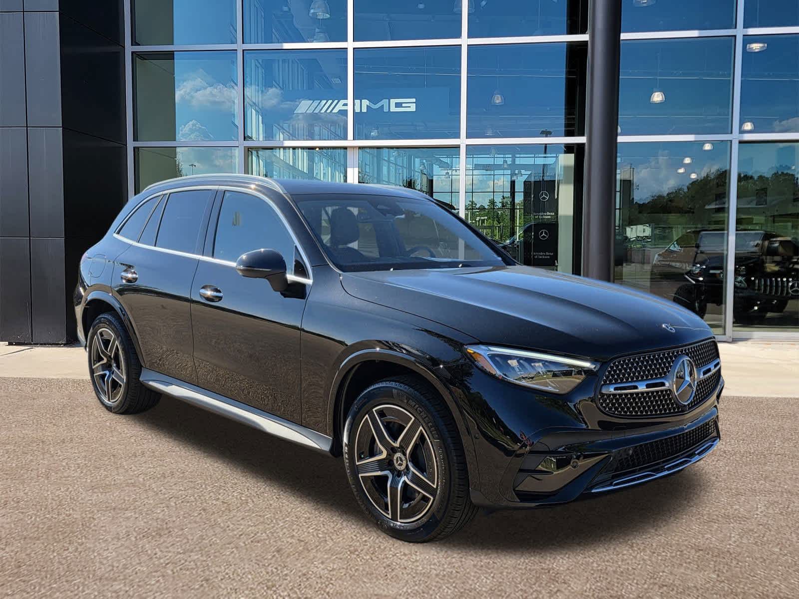 2026 Mercedes Benz GLC 300 photo 3