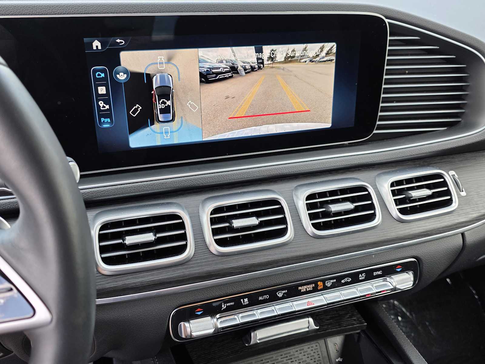 Thumbnail: 2025 Mercedes-Benz GLE - 10