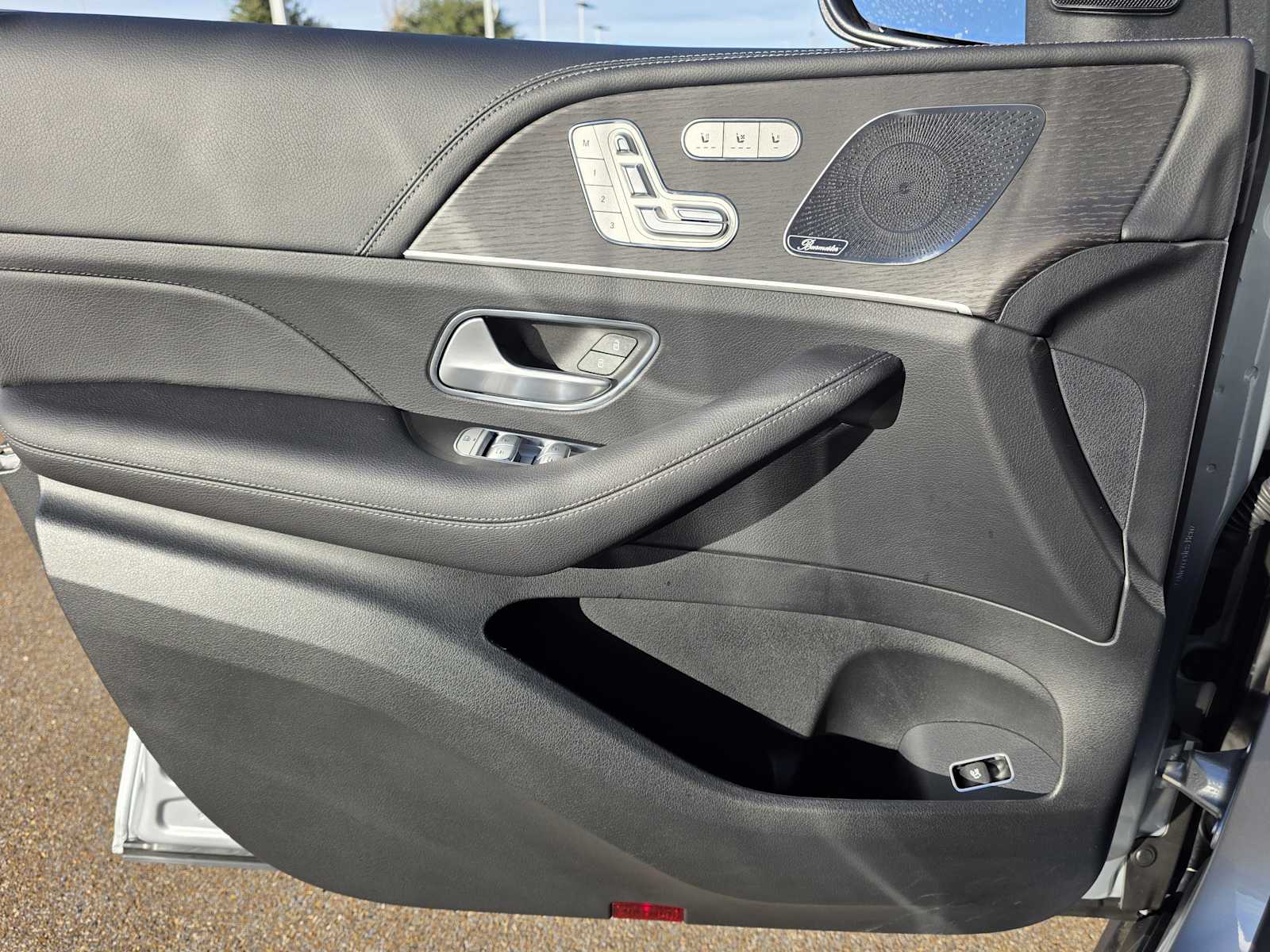 Thumbnail: 2025 Mercedes-Benz GLS - 19