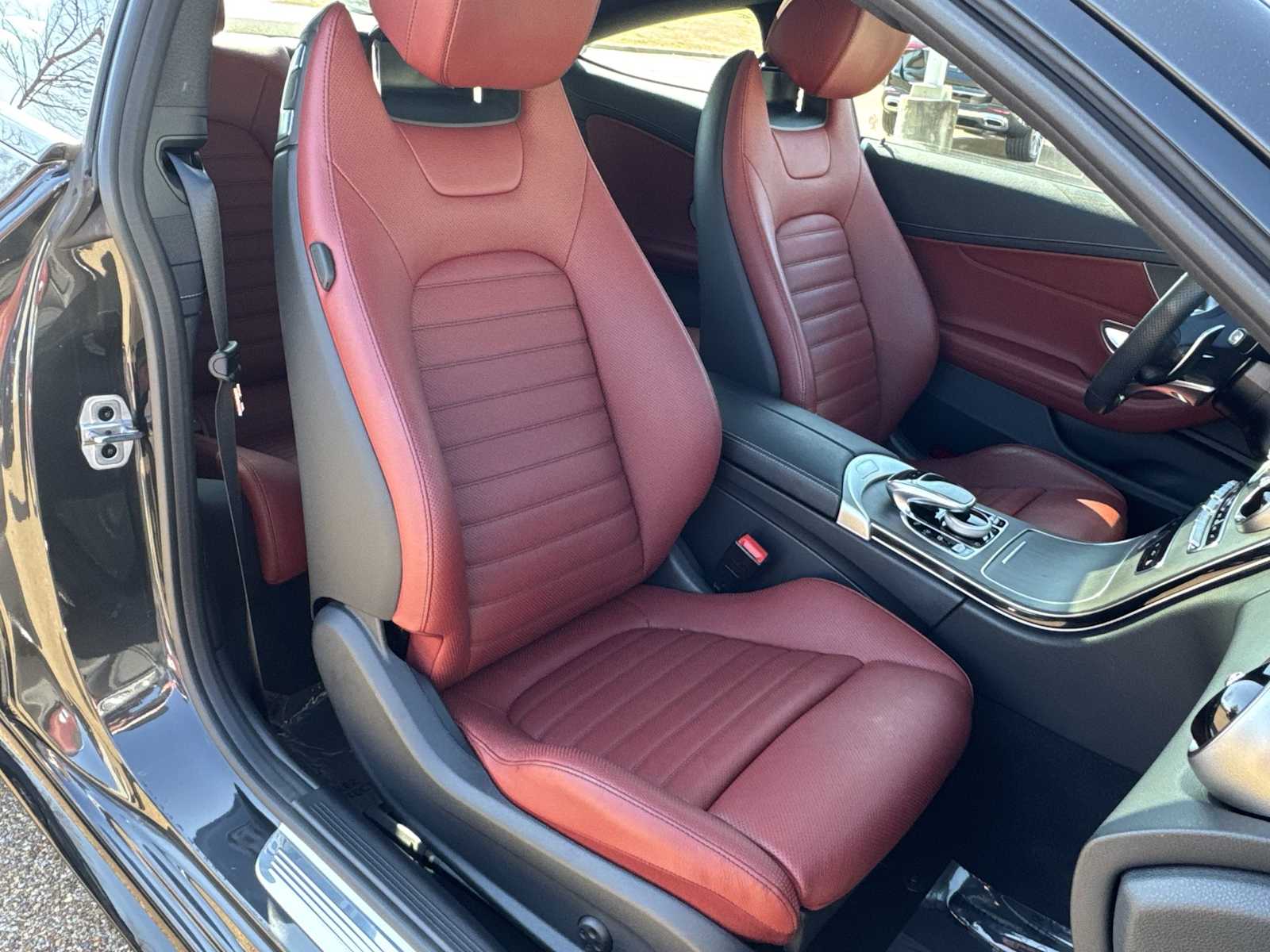 Thumbnail: 2022 Mercedes-Benz C-Class - 28