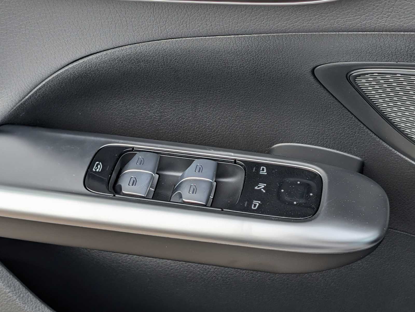 Thumbnail: 2026 Mercedes-Benz C-Class - 23