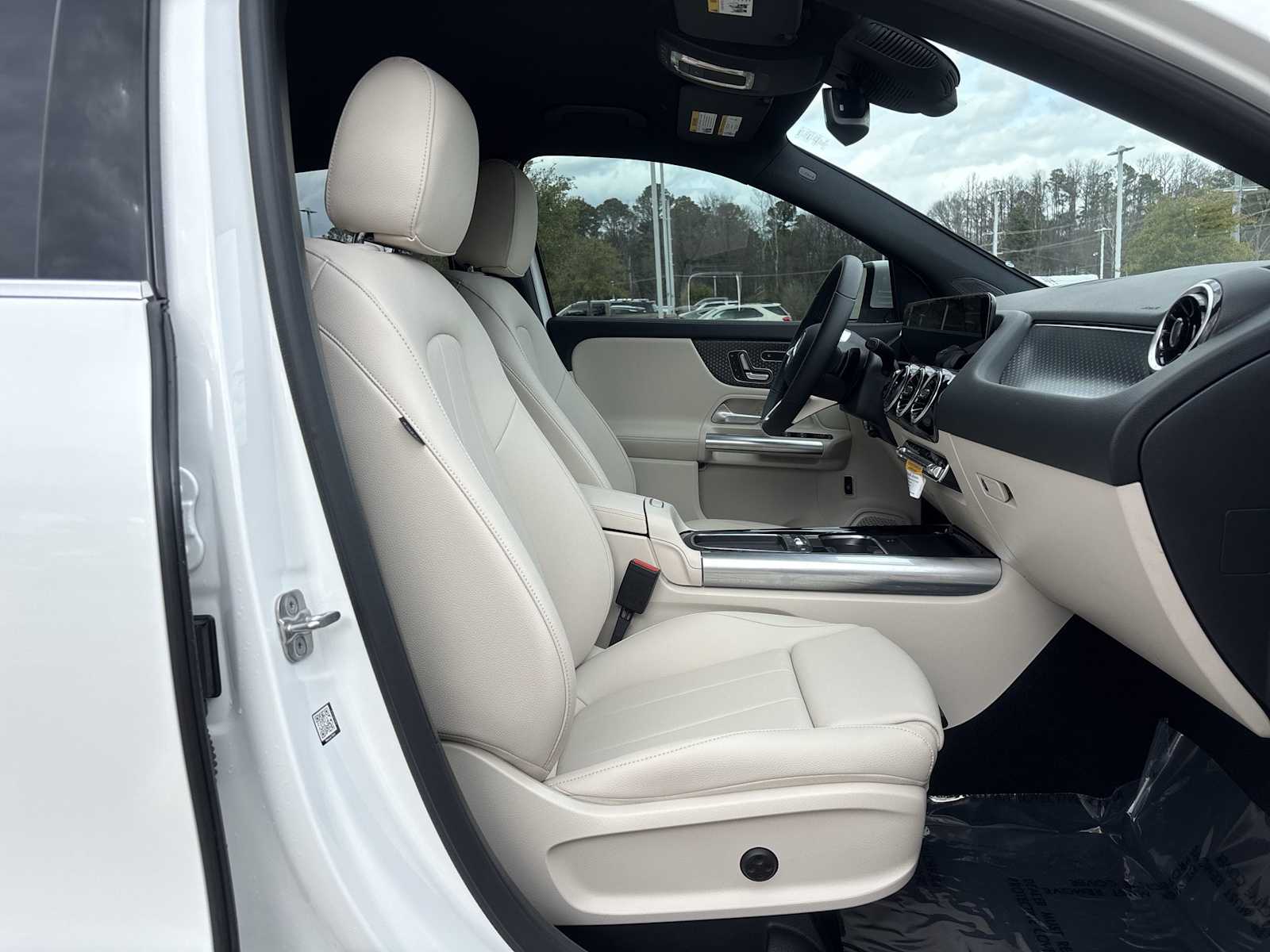 Thumbnail: 2026 Mercedes-Benz GLA - 19