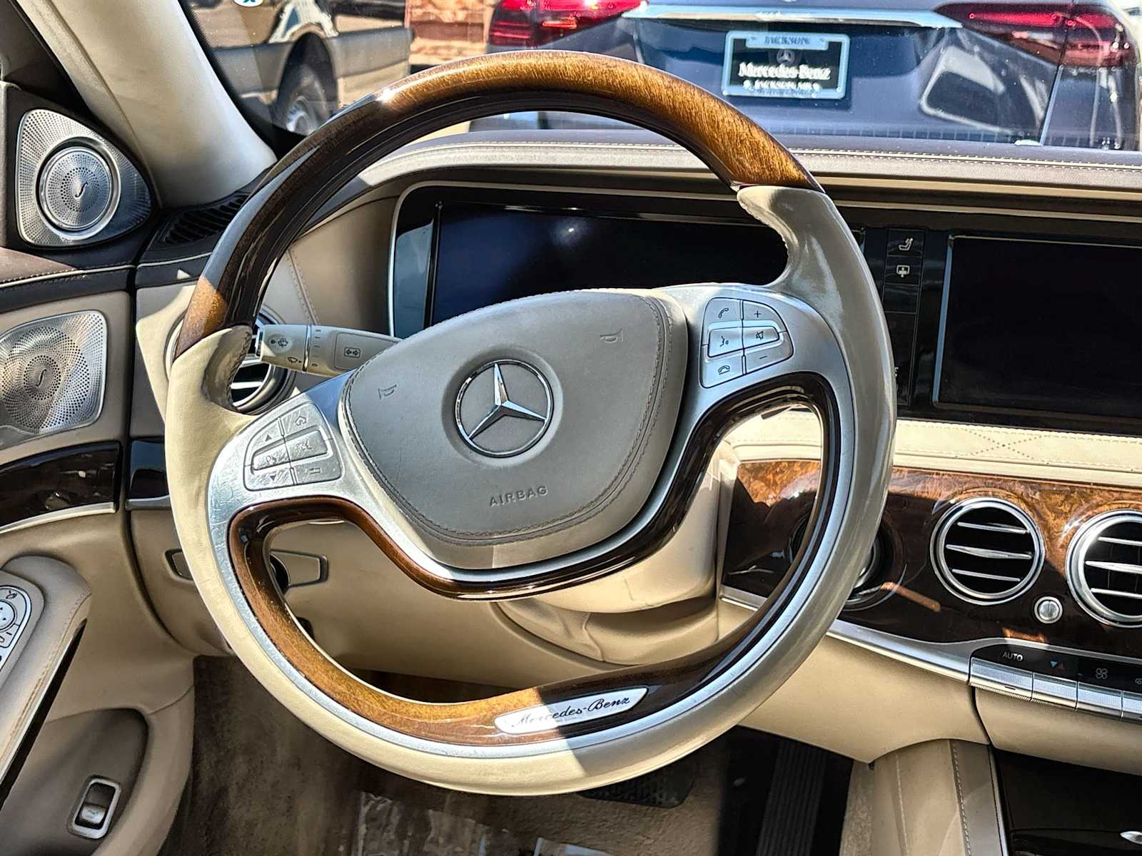 Thumbnail: 2016 Mercedes-Benz S-Class - 21